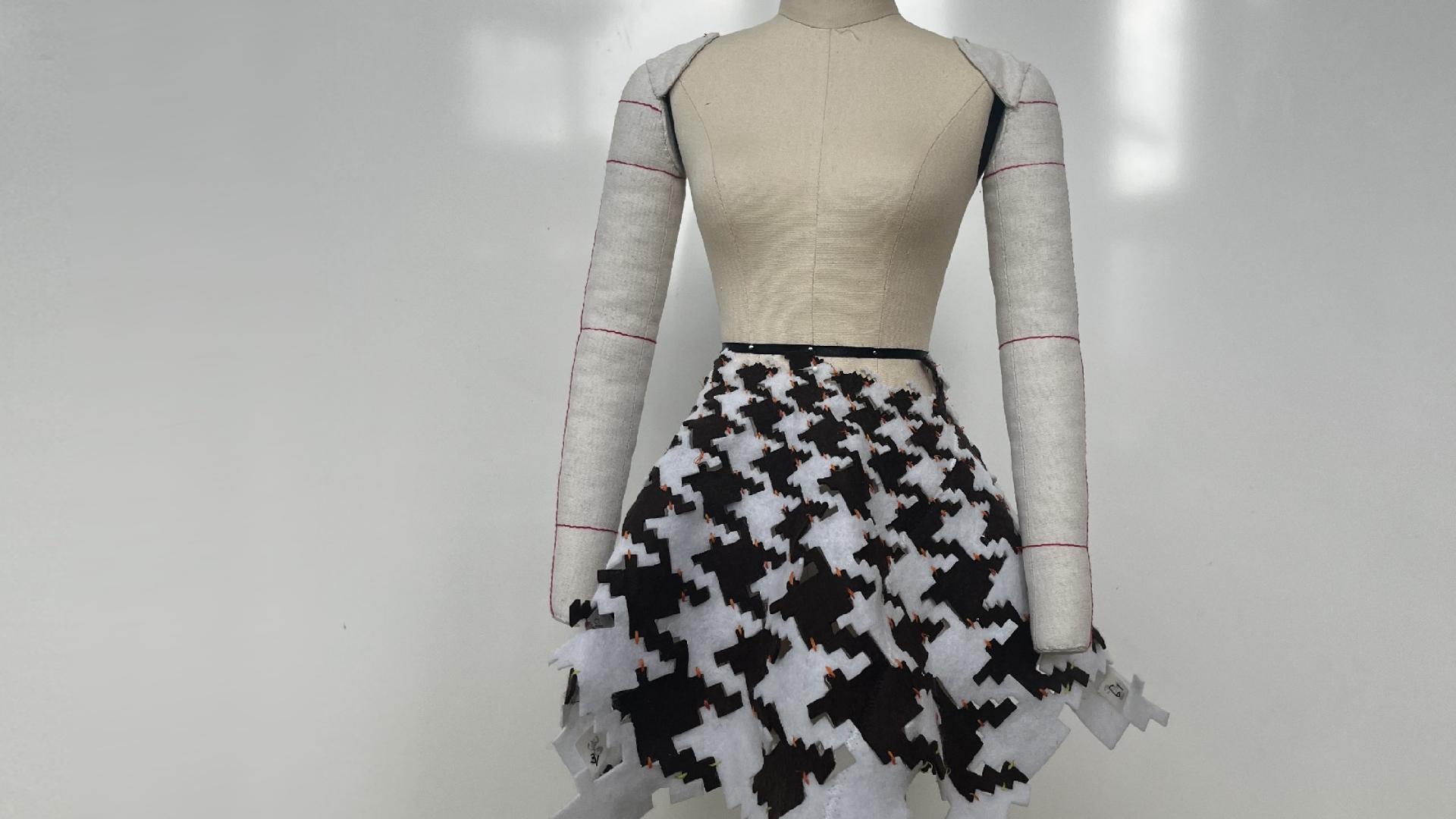 Math Art meets Sustainable Material