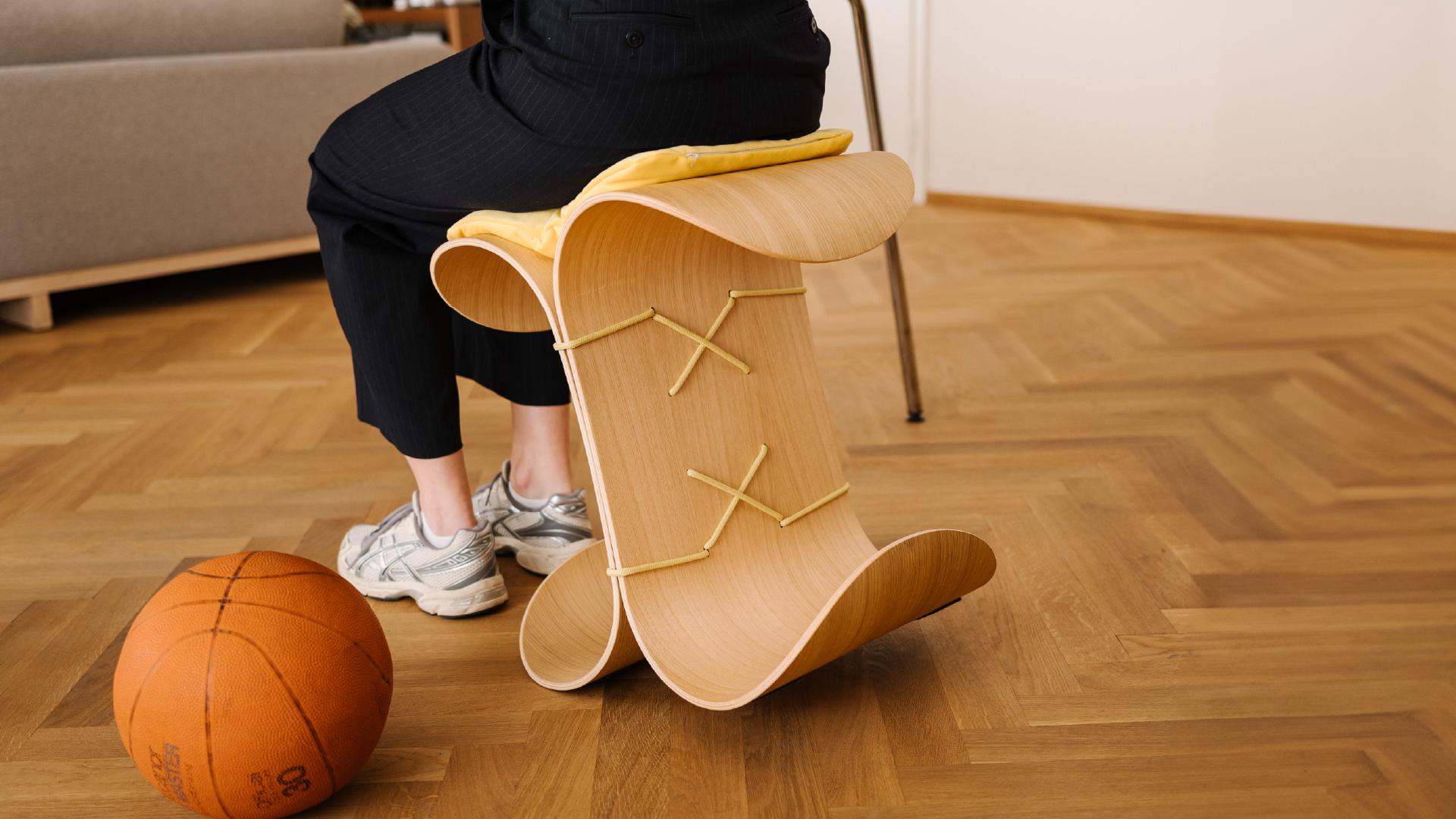 Einser chair in oak