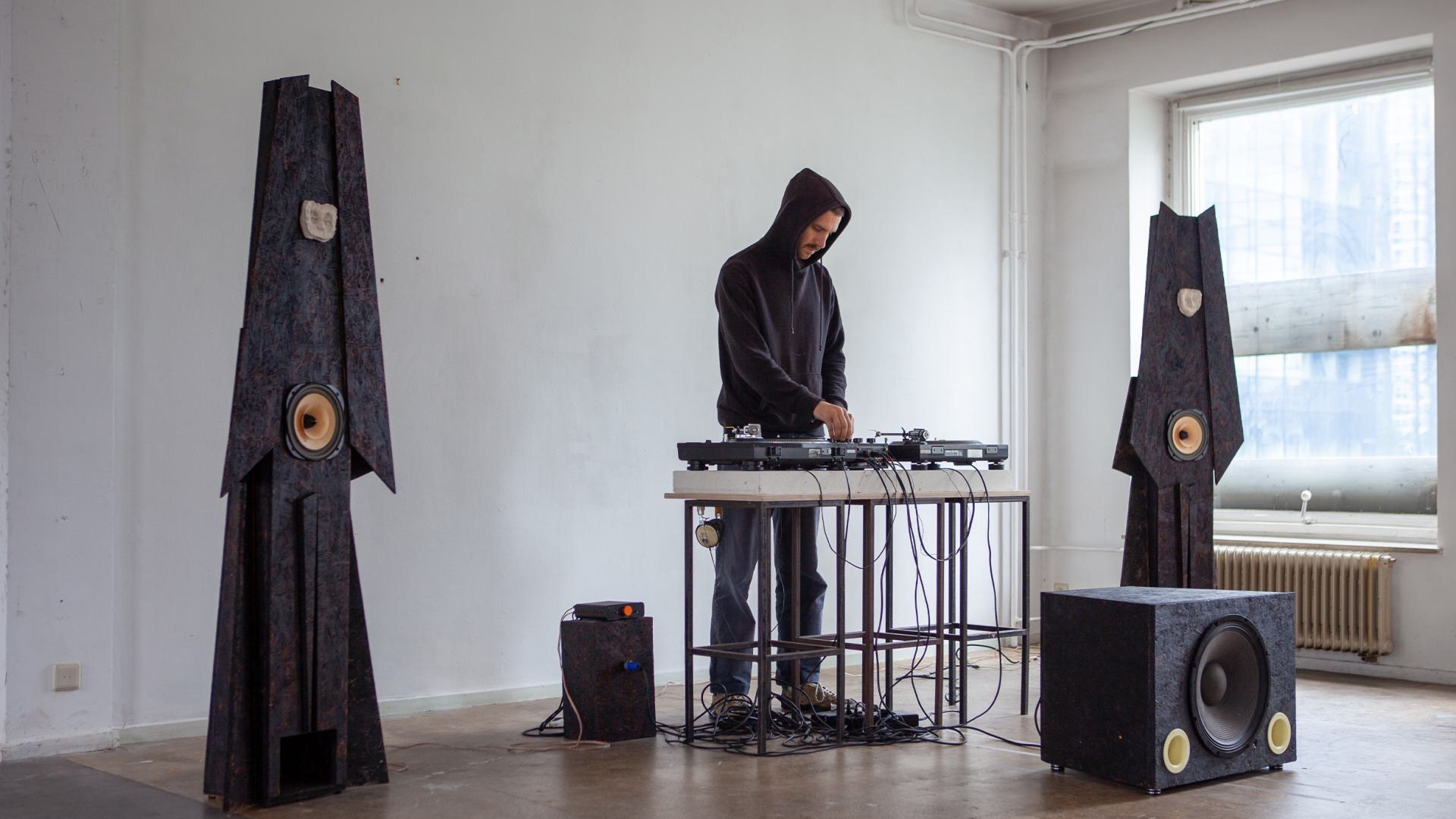 The Two Sisters Face