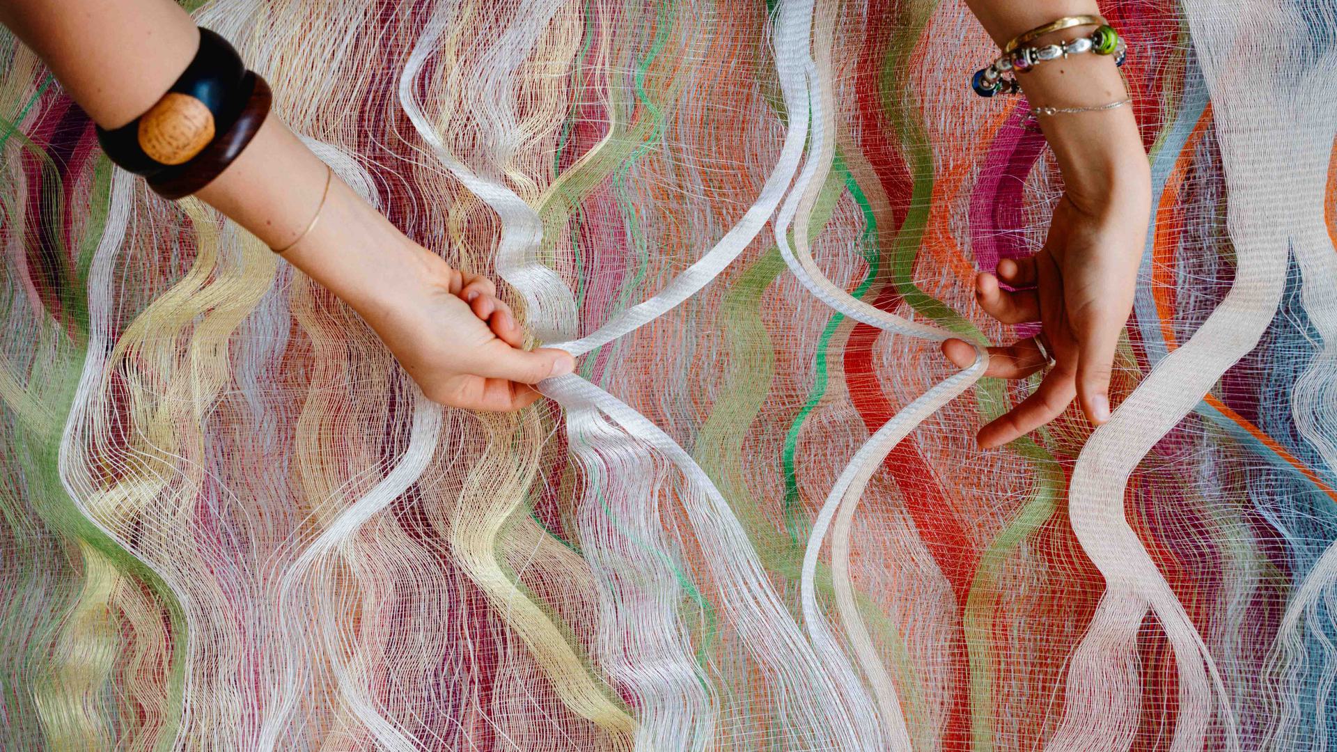 Weaving life stories of resilient women