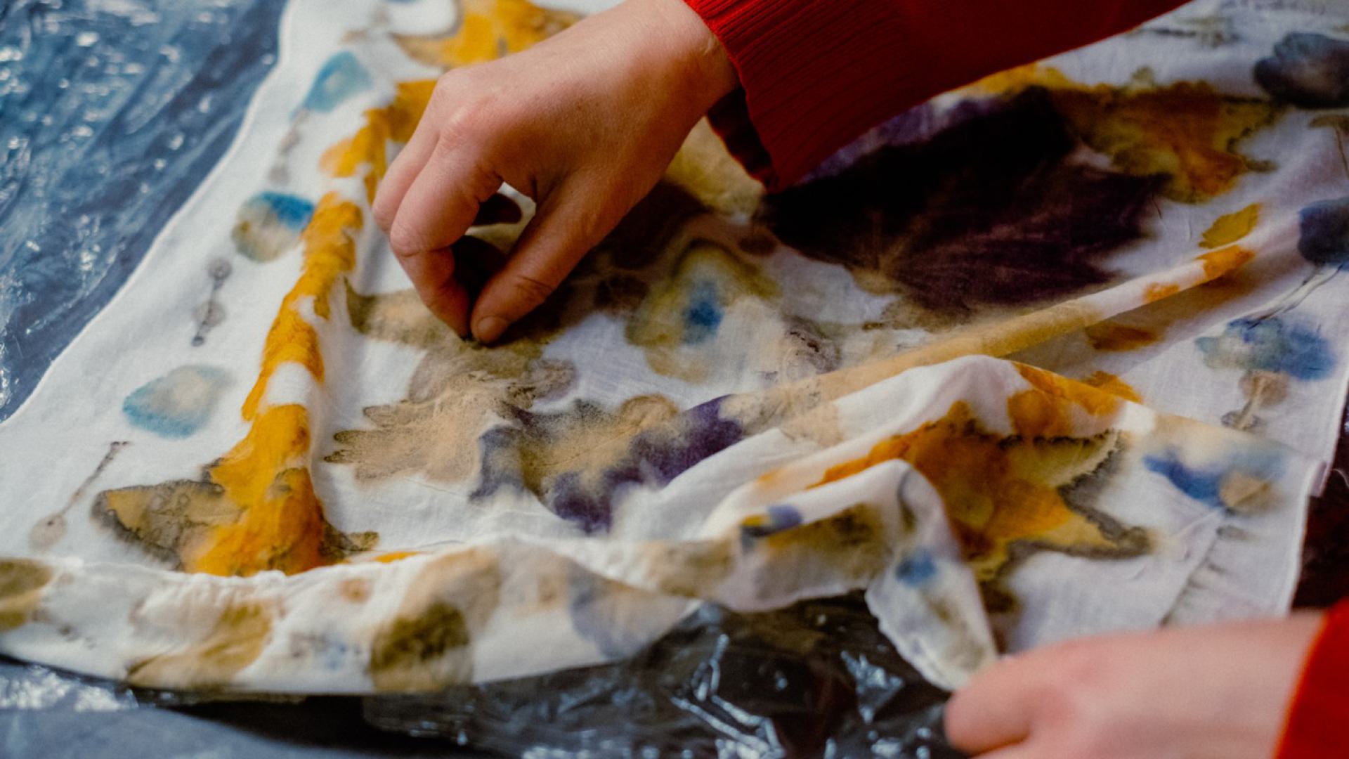 Unveiling botanical prints.