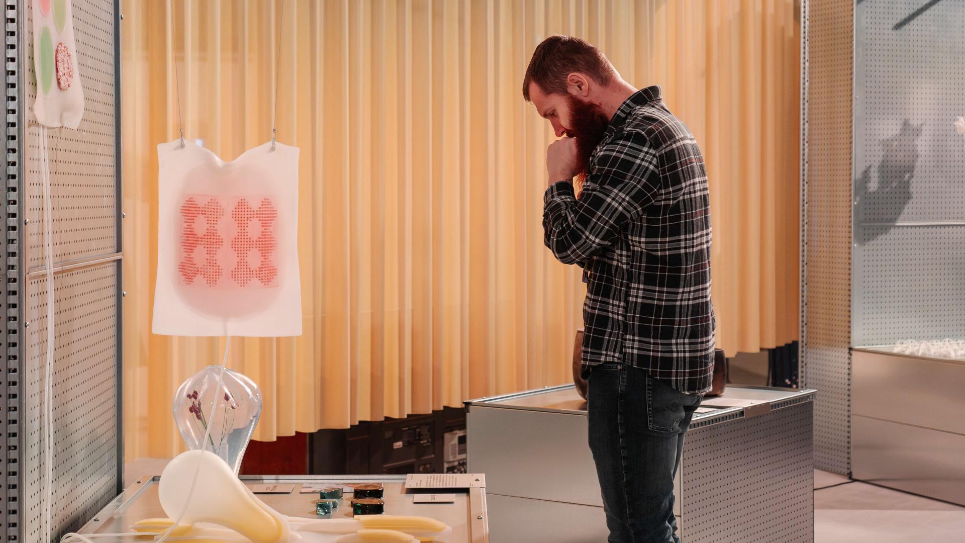 Reflecting on design futures