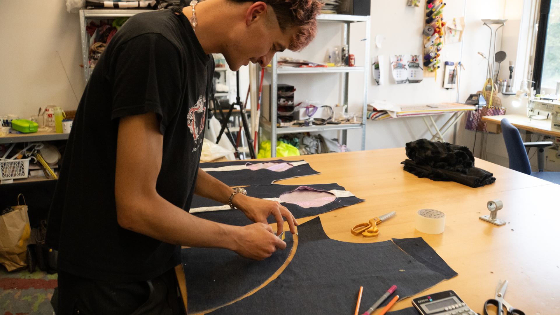 Lele Working In The Studio
