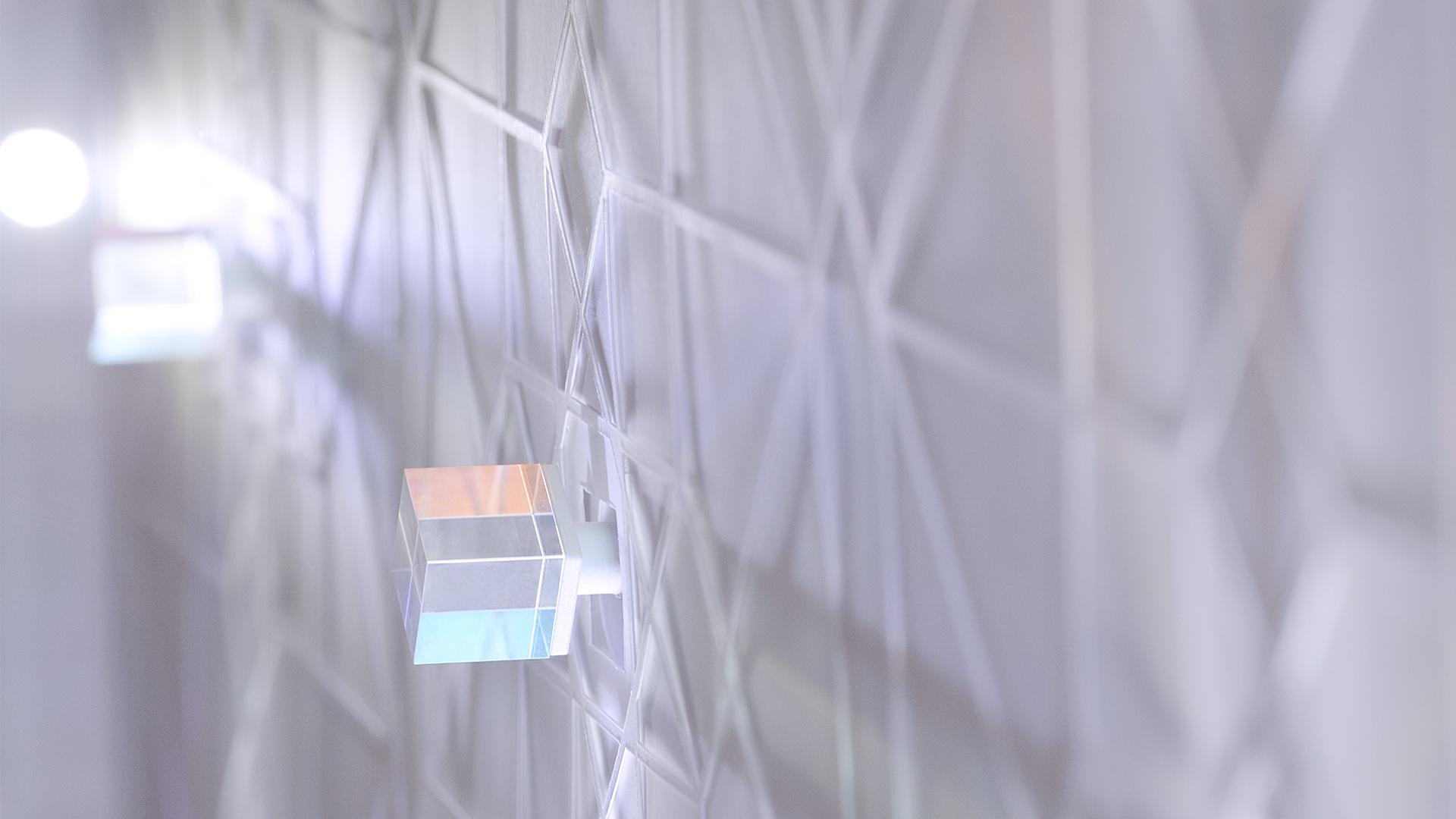 Lightwall — motorised beam splitter detail