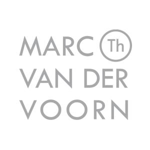 Gesponsord door ECHO Outdoor Bench