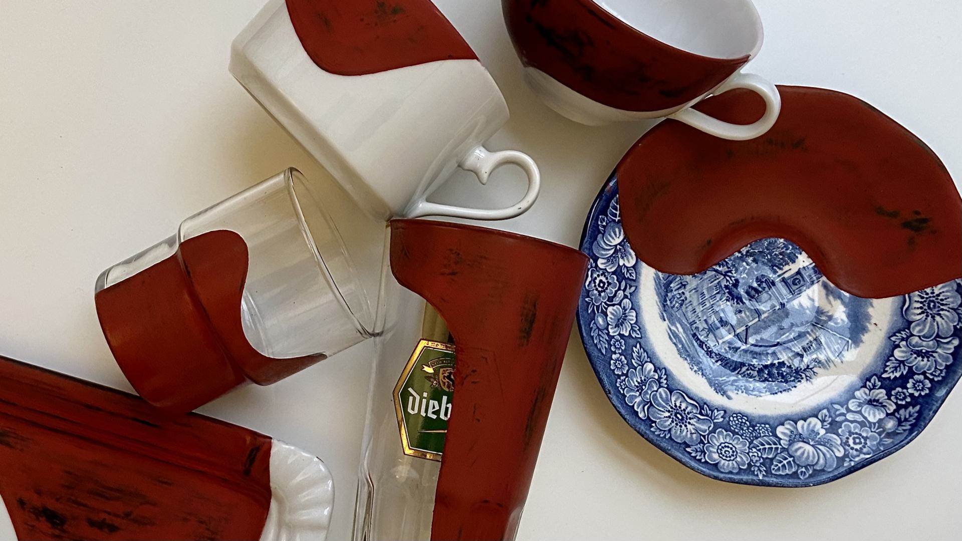 Everyday objects transformed through Urushi