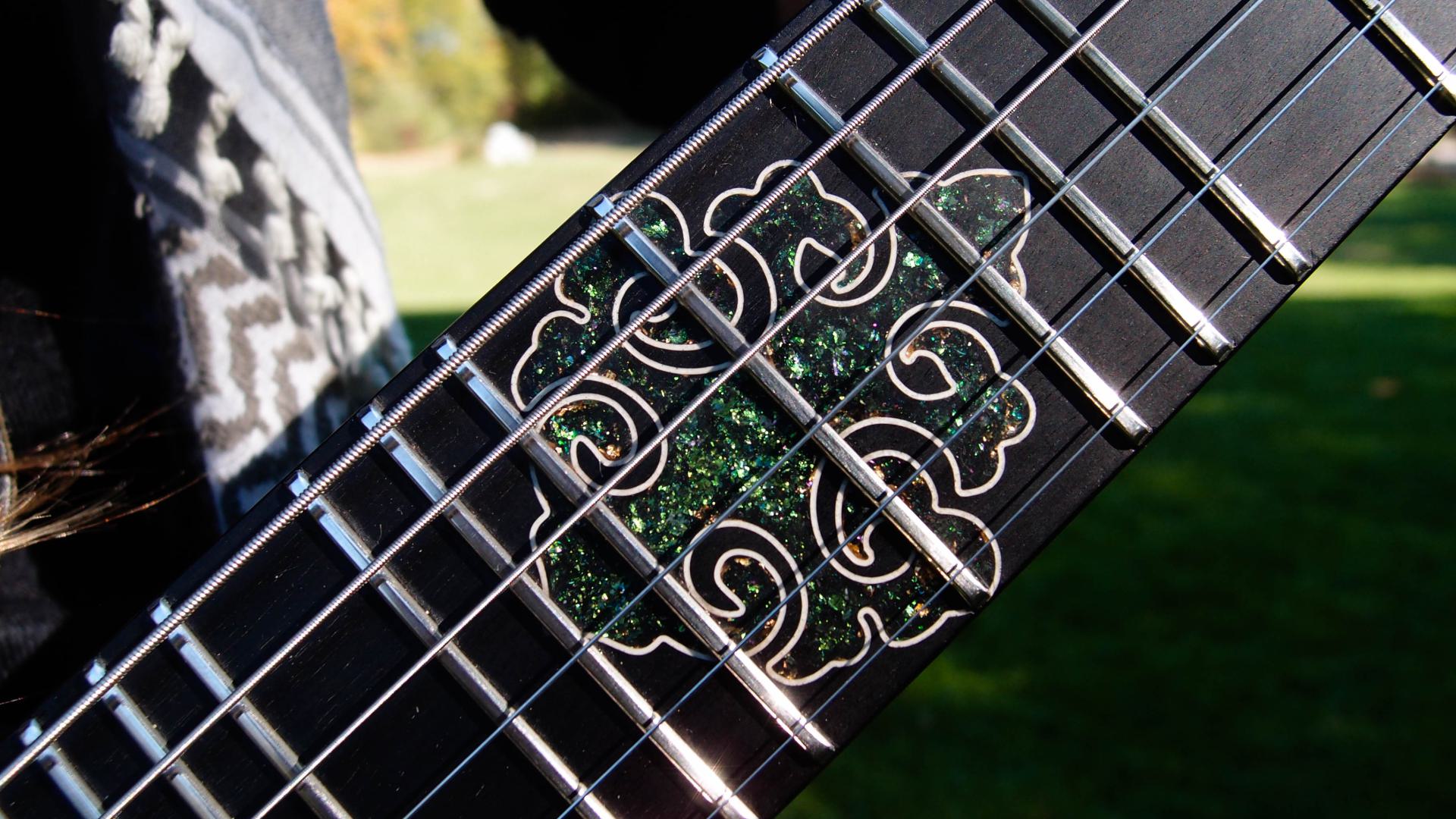 fretboard inlay: Inspired by islamic Iznik-tile