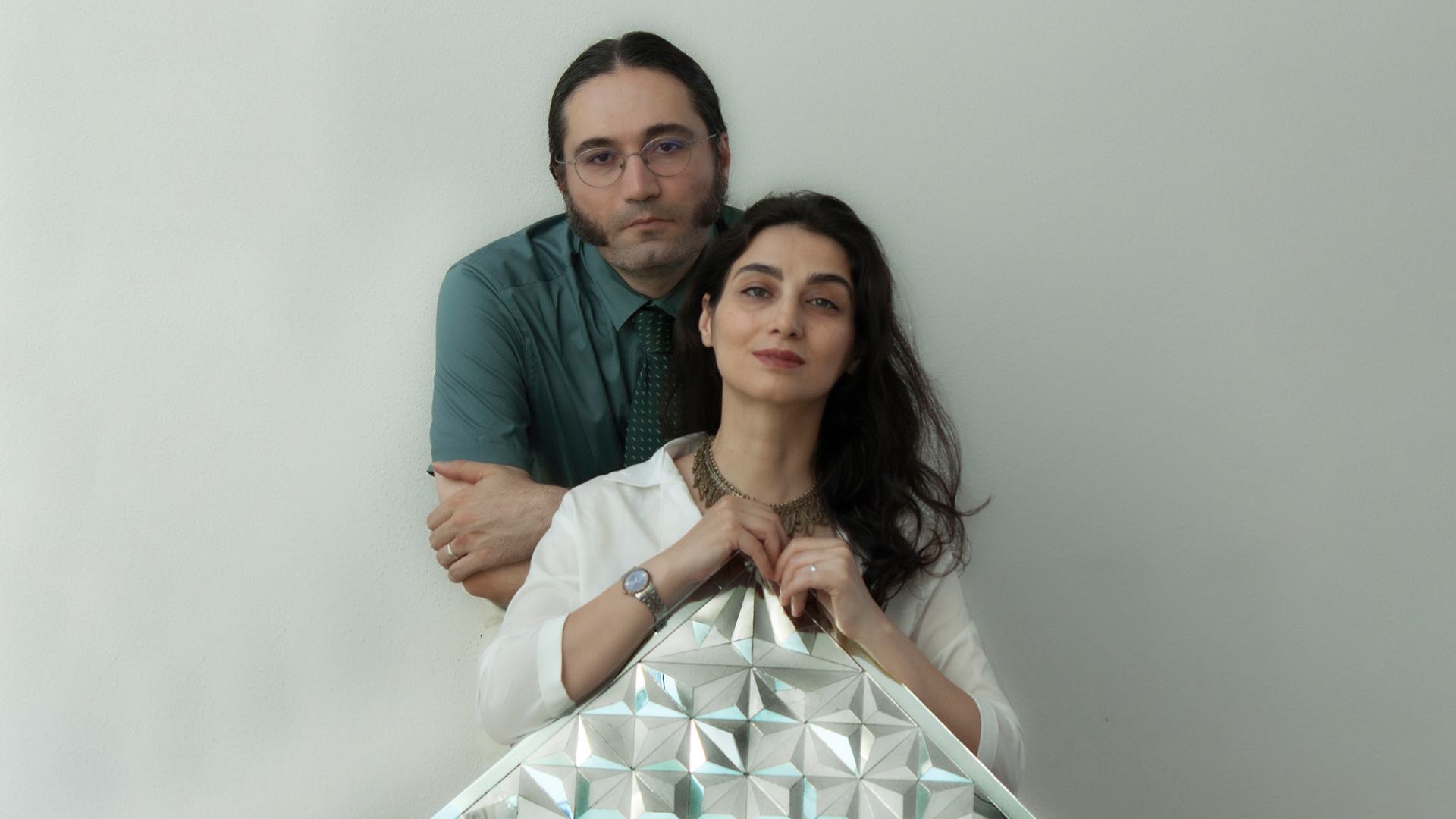 Iranian Mirroring: Your Ally in Circular Interiors