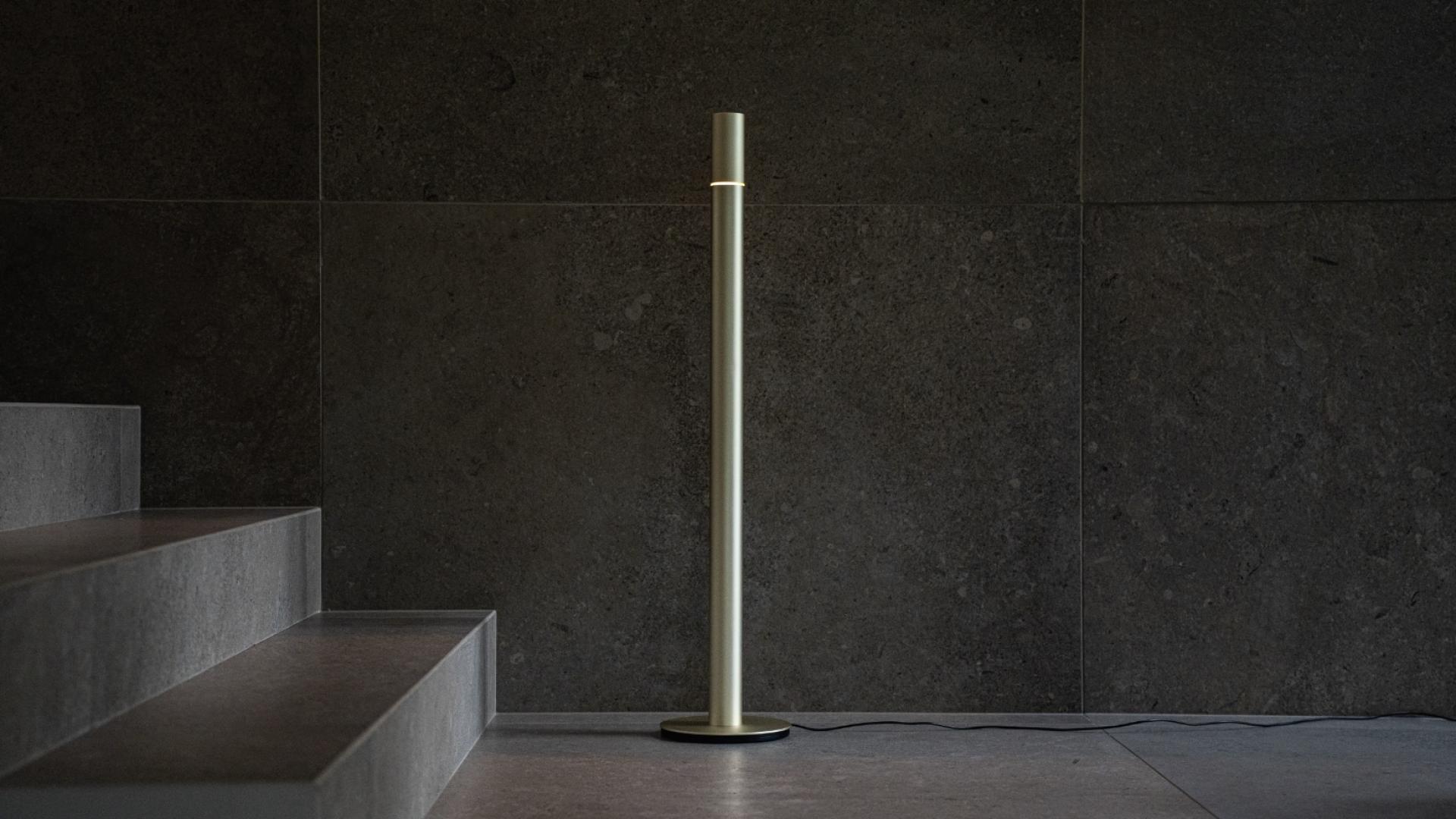 The Slide Light by Georgious closed