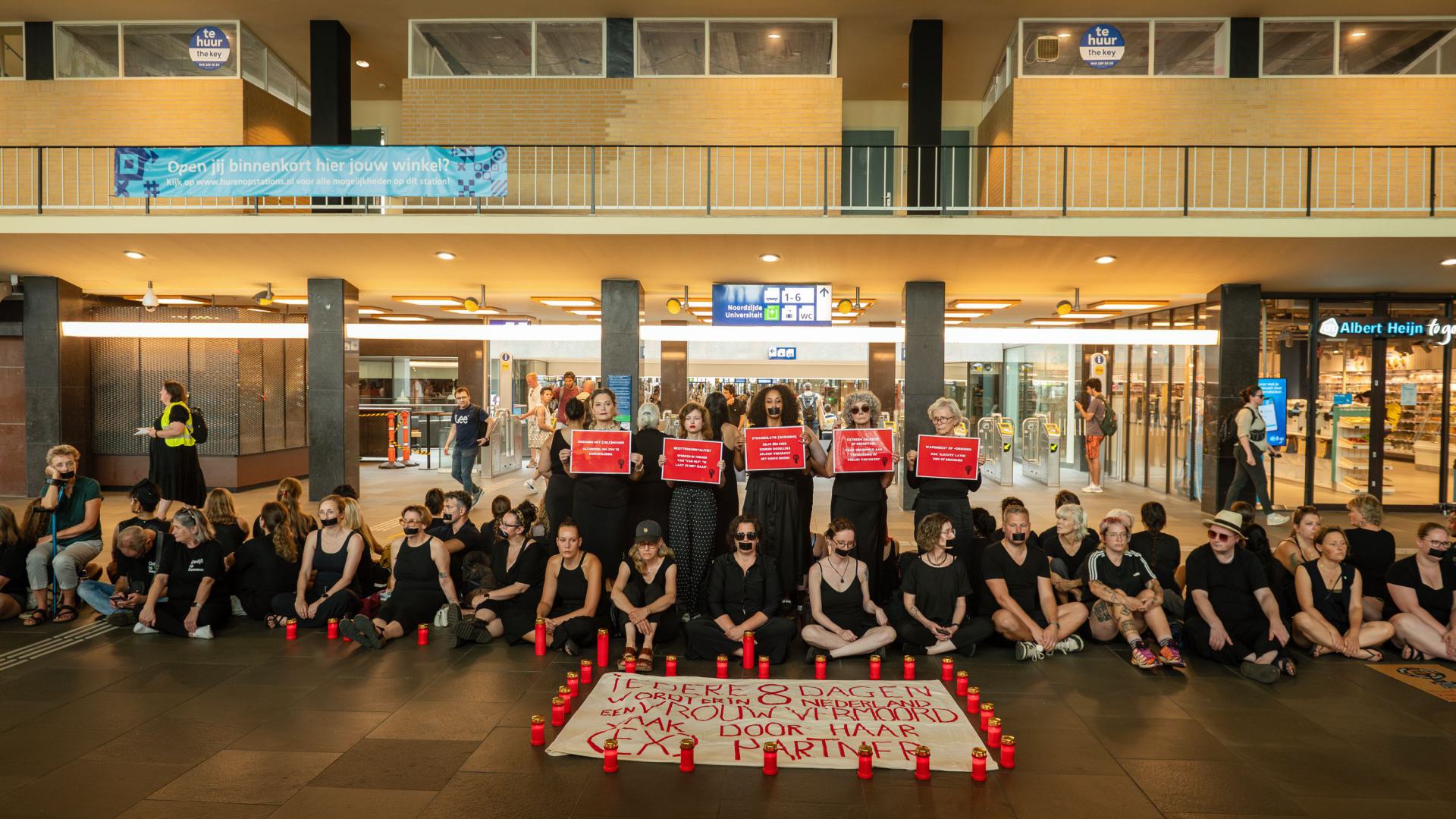 Silent protest against femicide