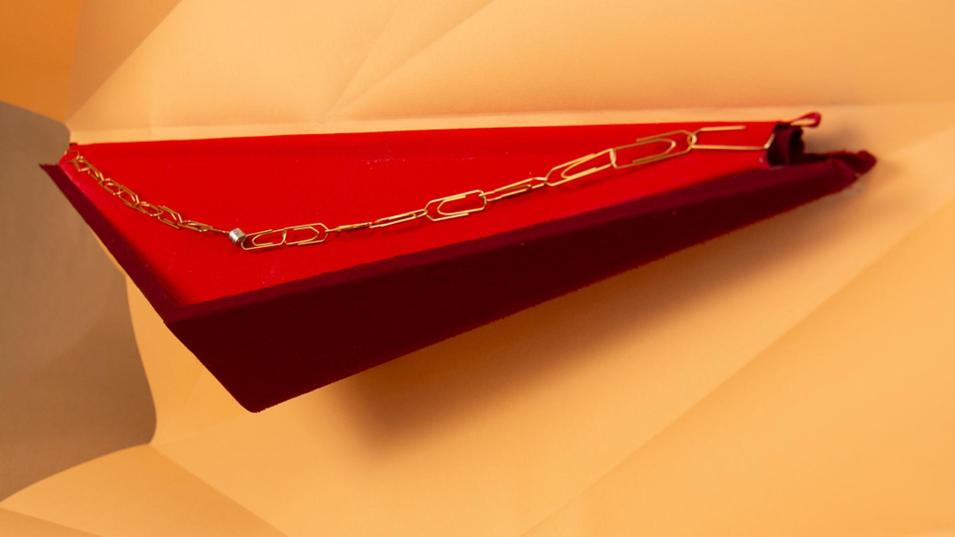 Close up Triangle Jewellery Box