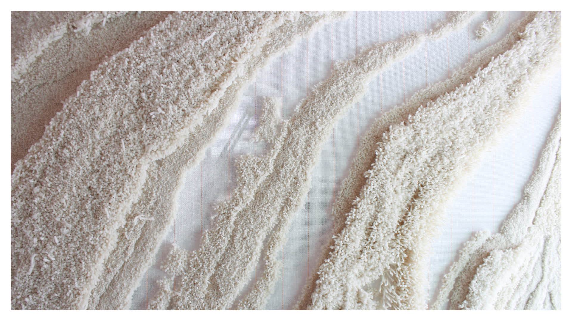 Blanco de Río during the hand-tufting process