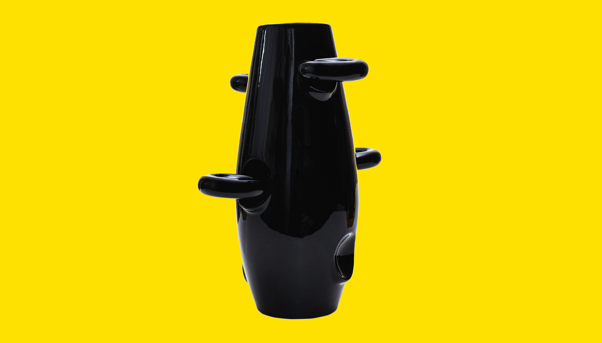 Totem Forms, Oko Black Vase, Malwina Konopacka