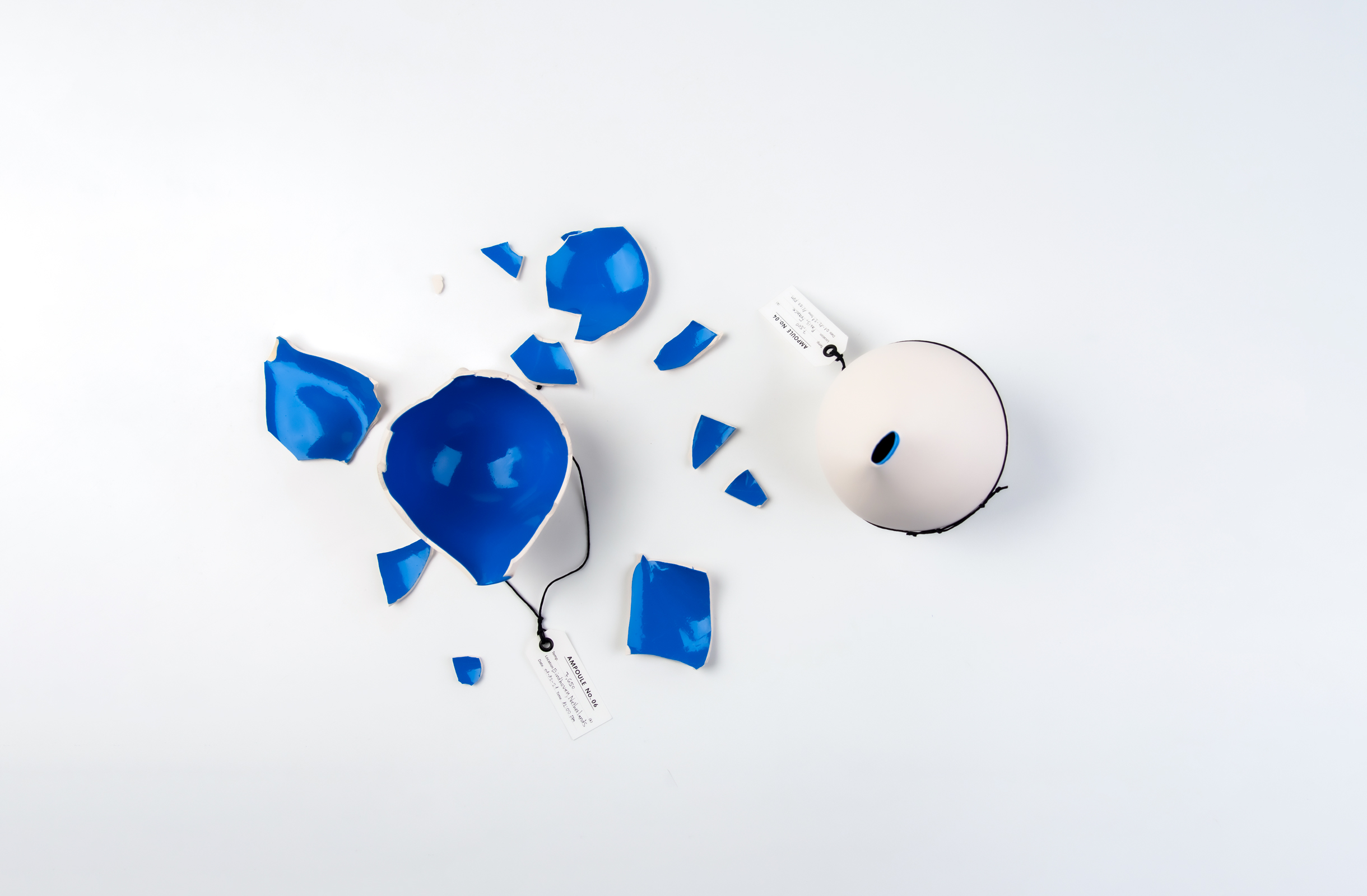 Ampoules for preserving daylight