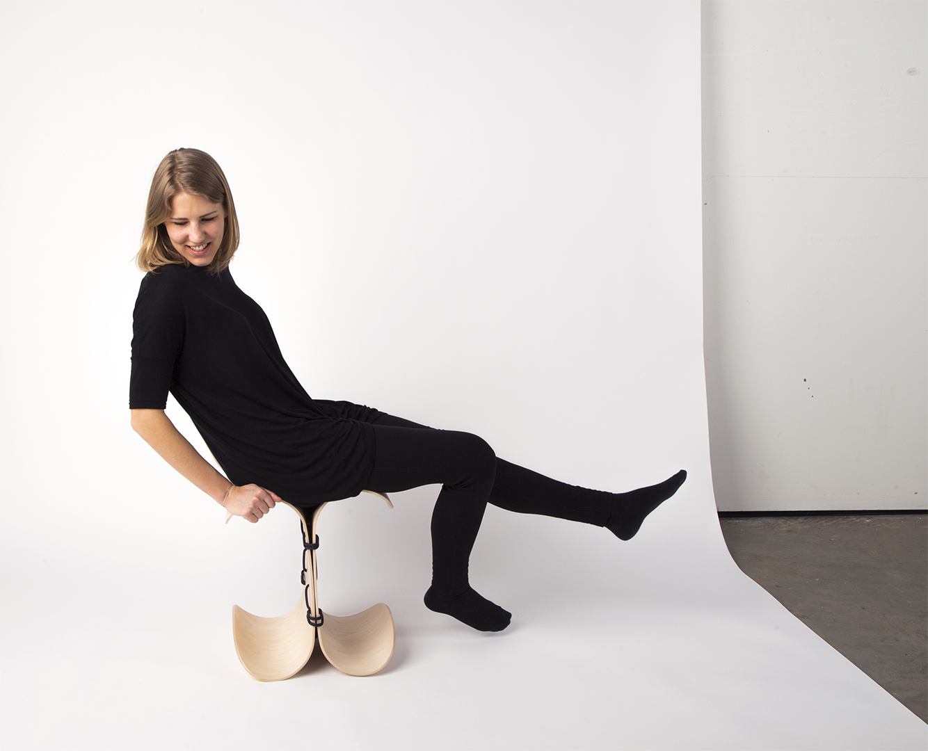 MOWO 'CC1 stool' - a seat to keep you active