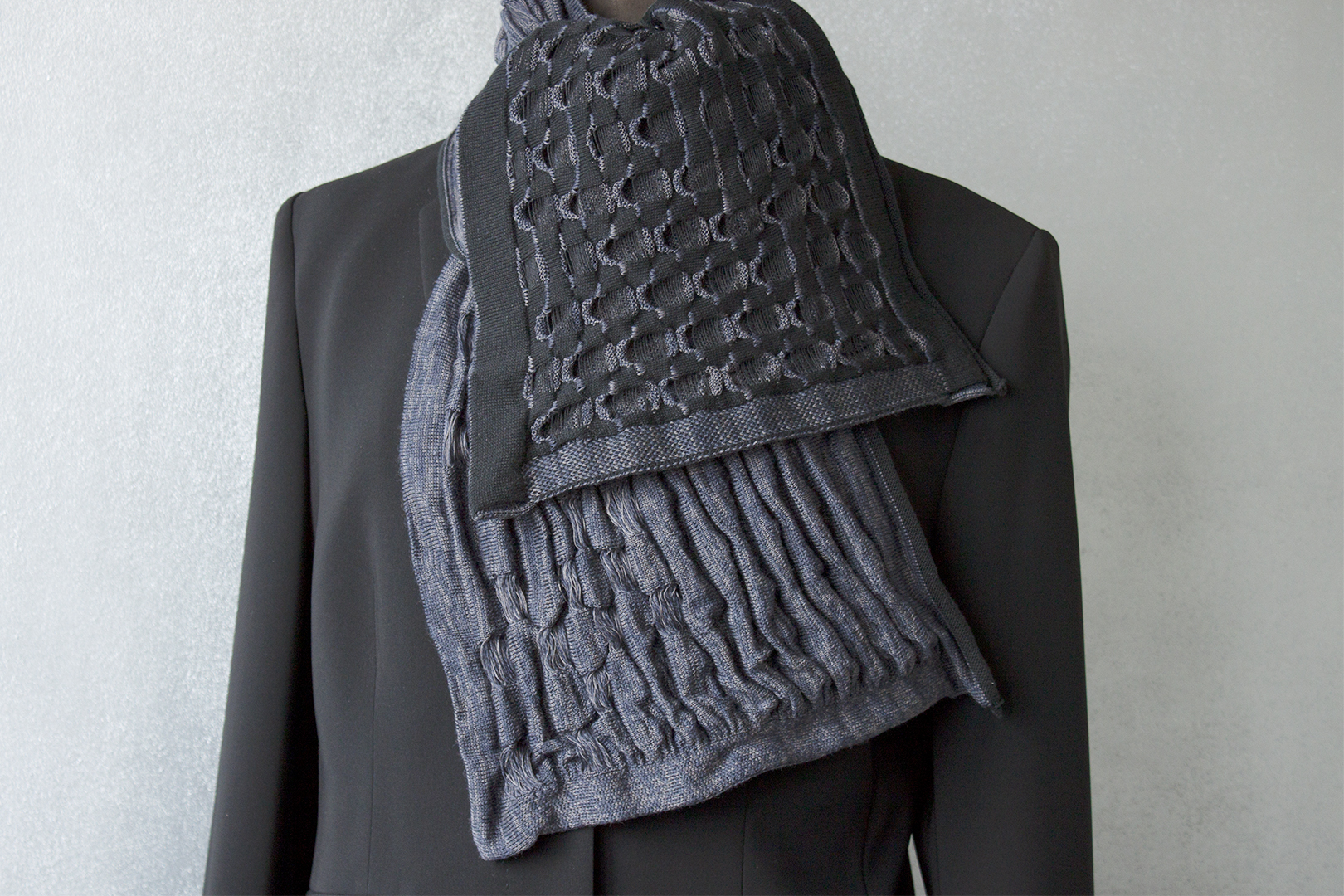 Shawl in co-operation  with TextielLab, Tilburg