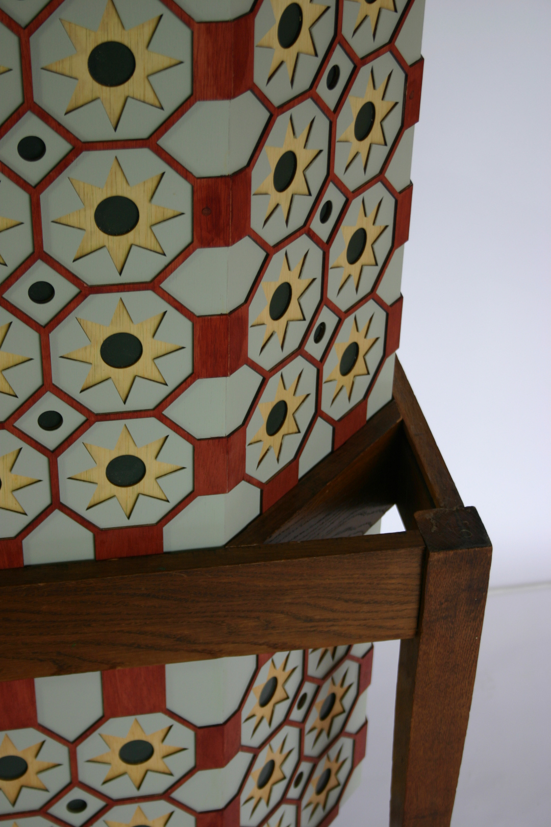 Detail Capsule HOUT&amp;MOS