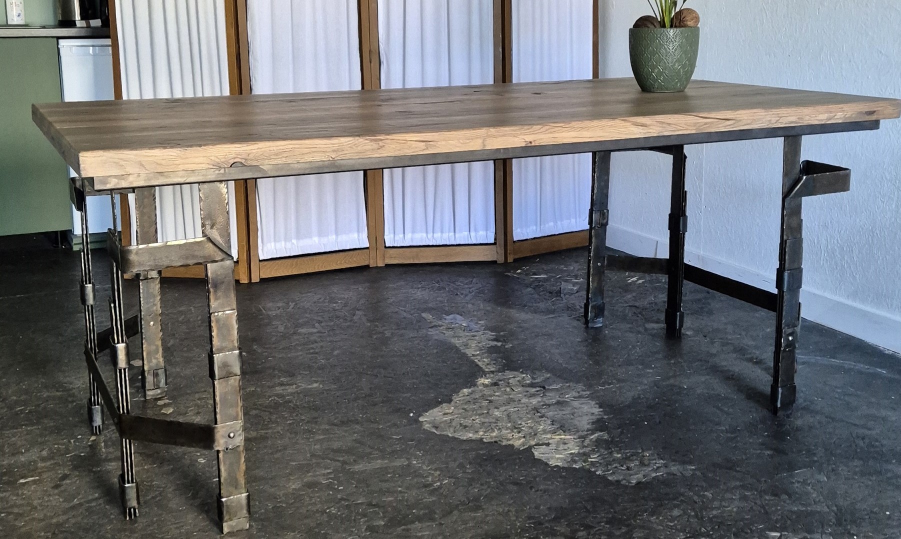 Forged dinner table with oak top
