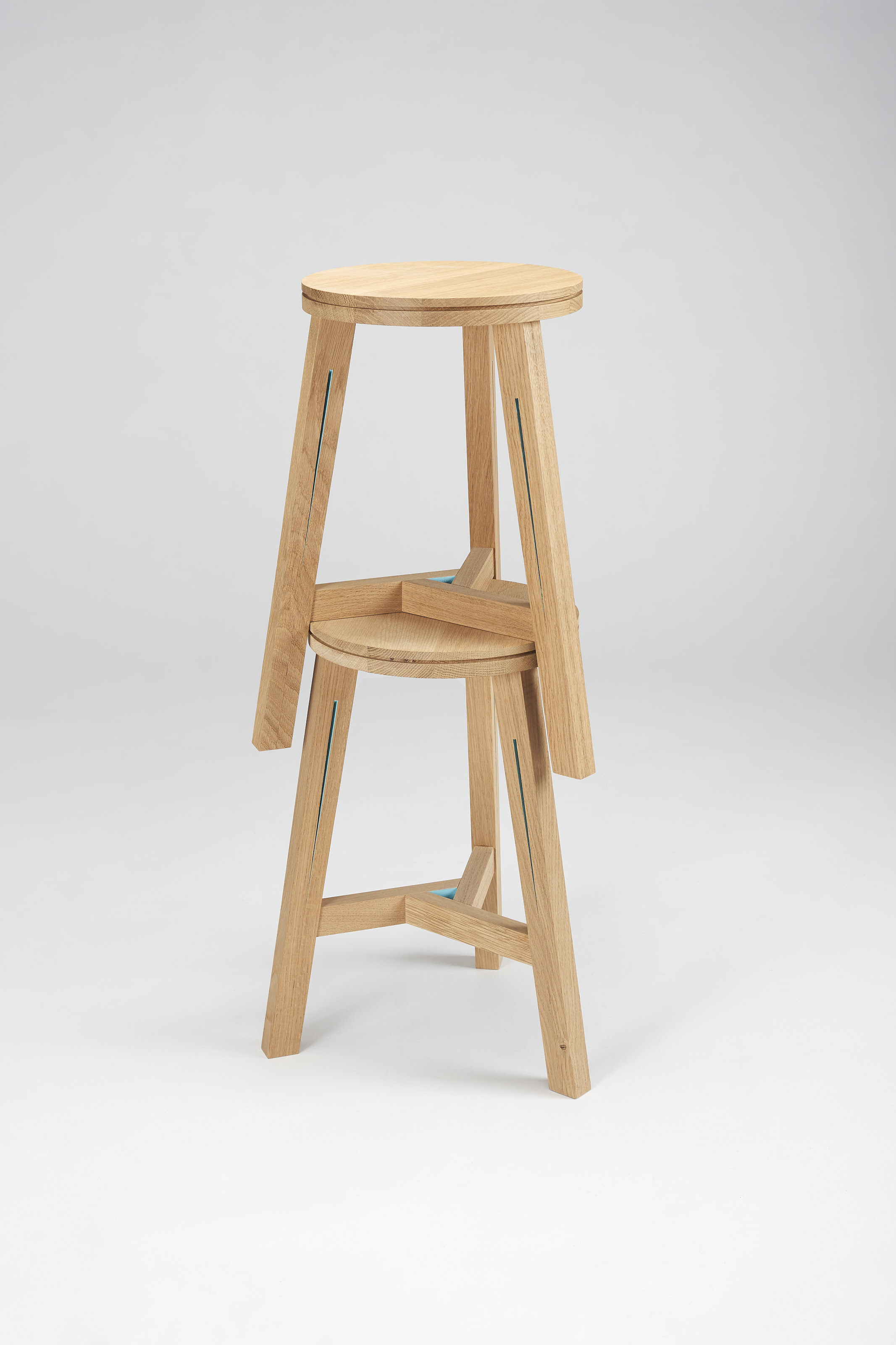 Interstice Stool