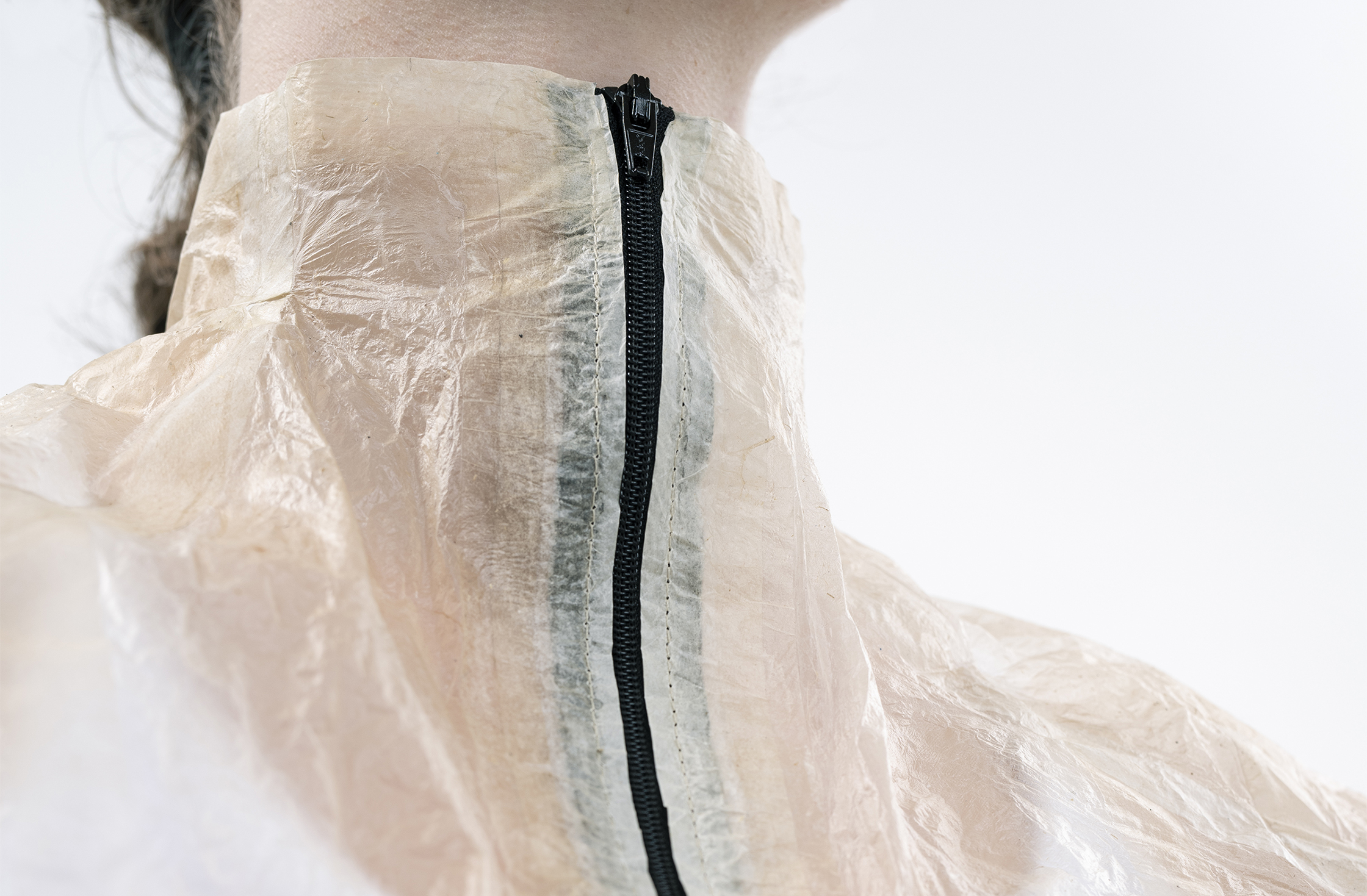 GOLD running jacket detail
