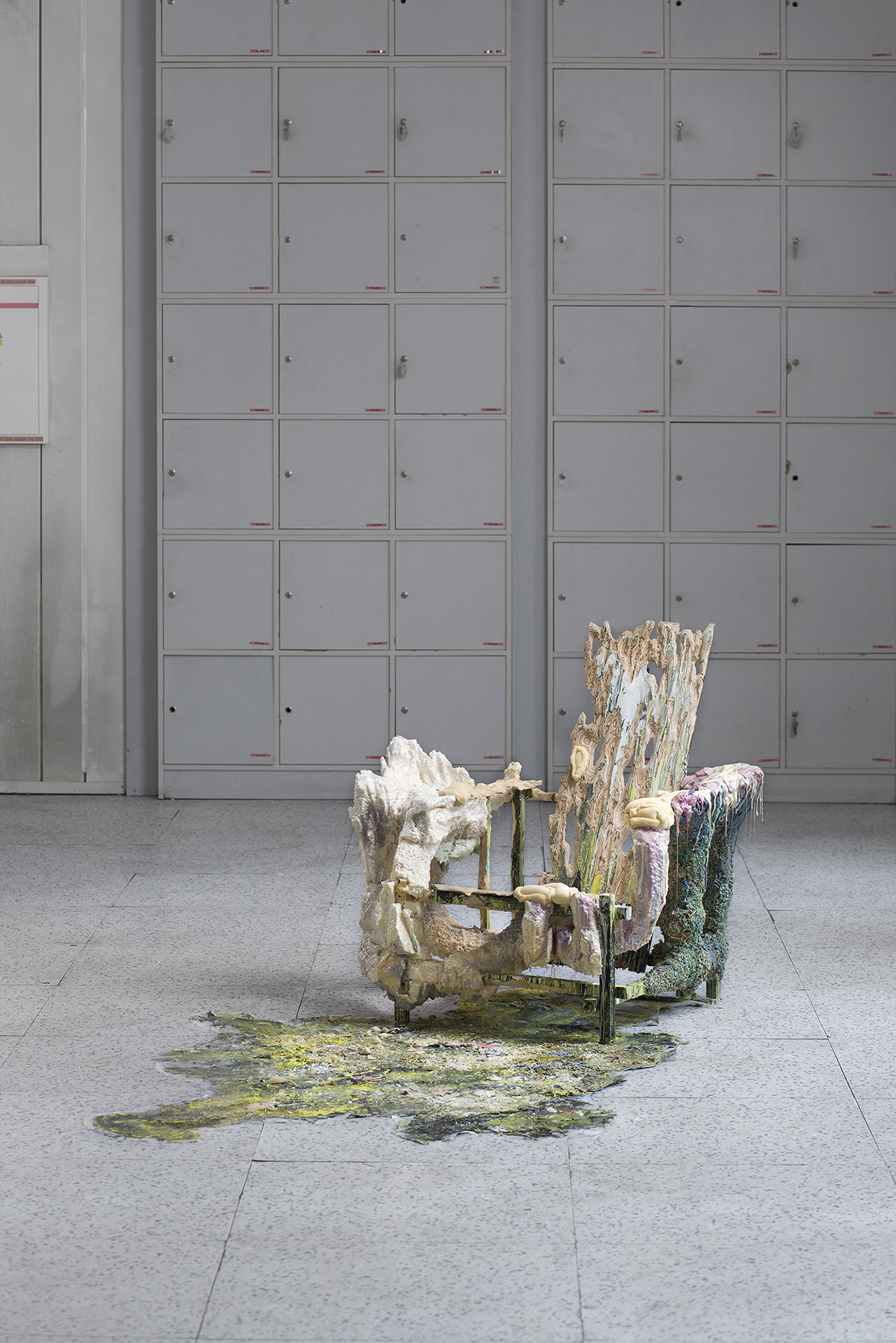 The Metamorphosis, Rietveld chair