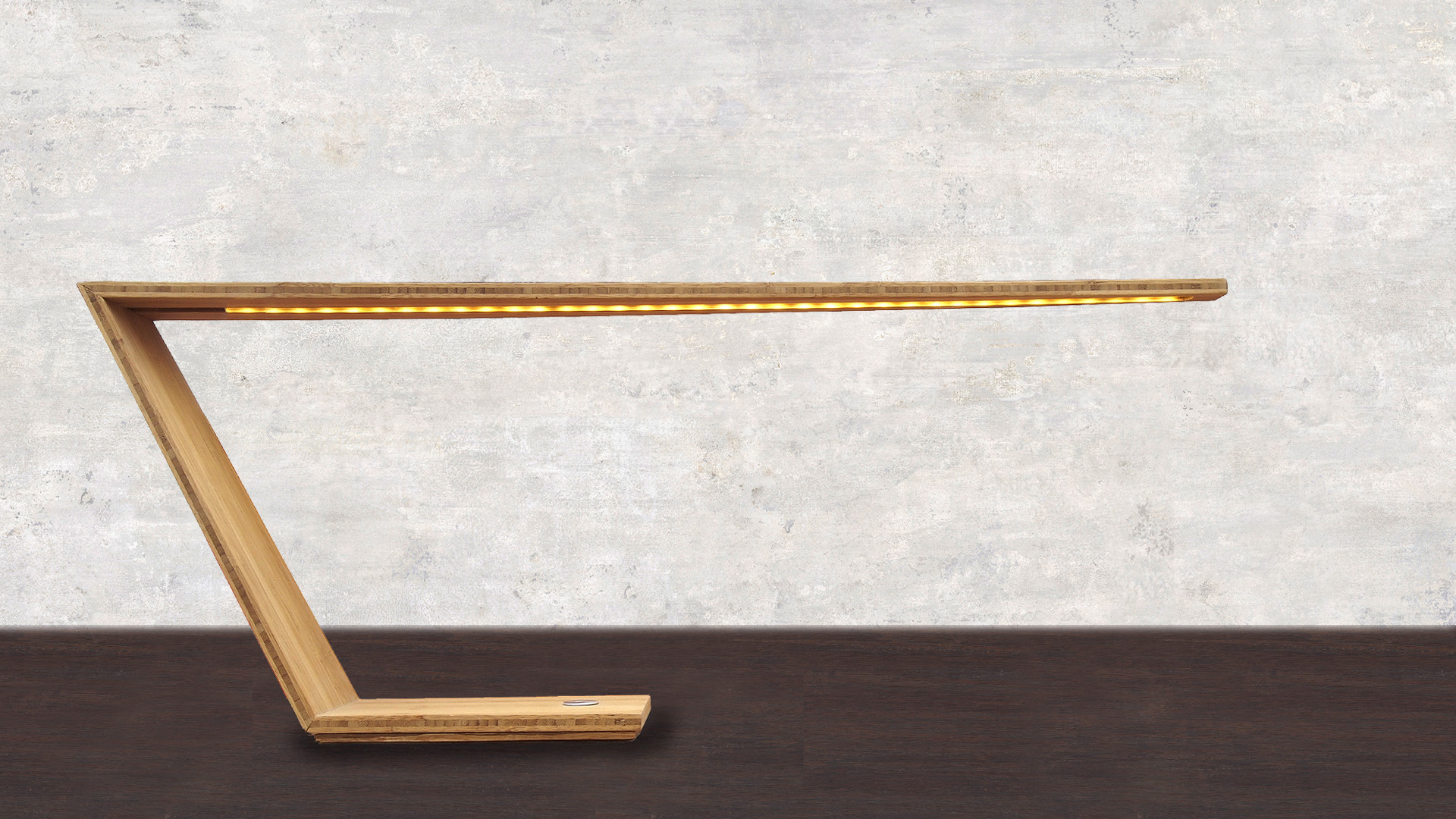 Table lamp bamboo with LED.