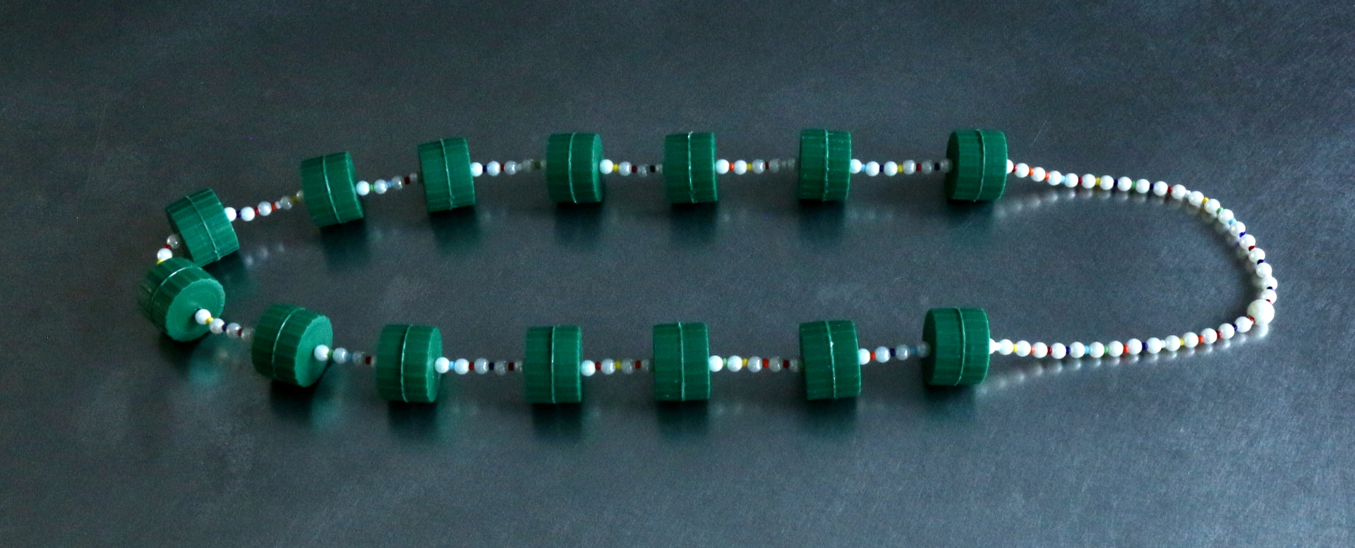 Studio-ePosh_necklace_Junk_FakePearls_AfricanGlass