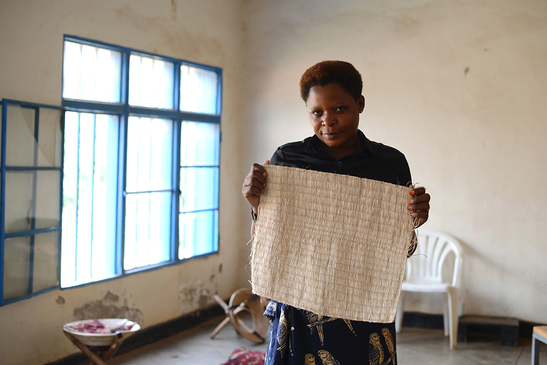 Traditional woven banana fibres - Ambara