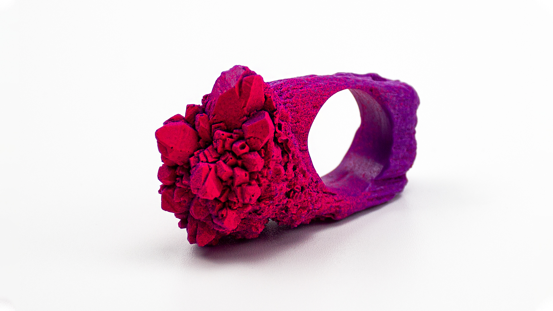 AMYTHA // Ring, modeled by hand