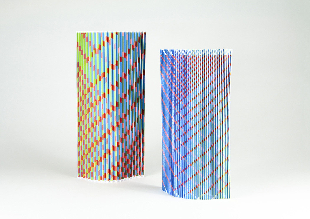 scale models of standing textile-screens