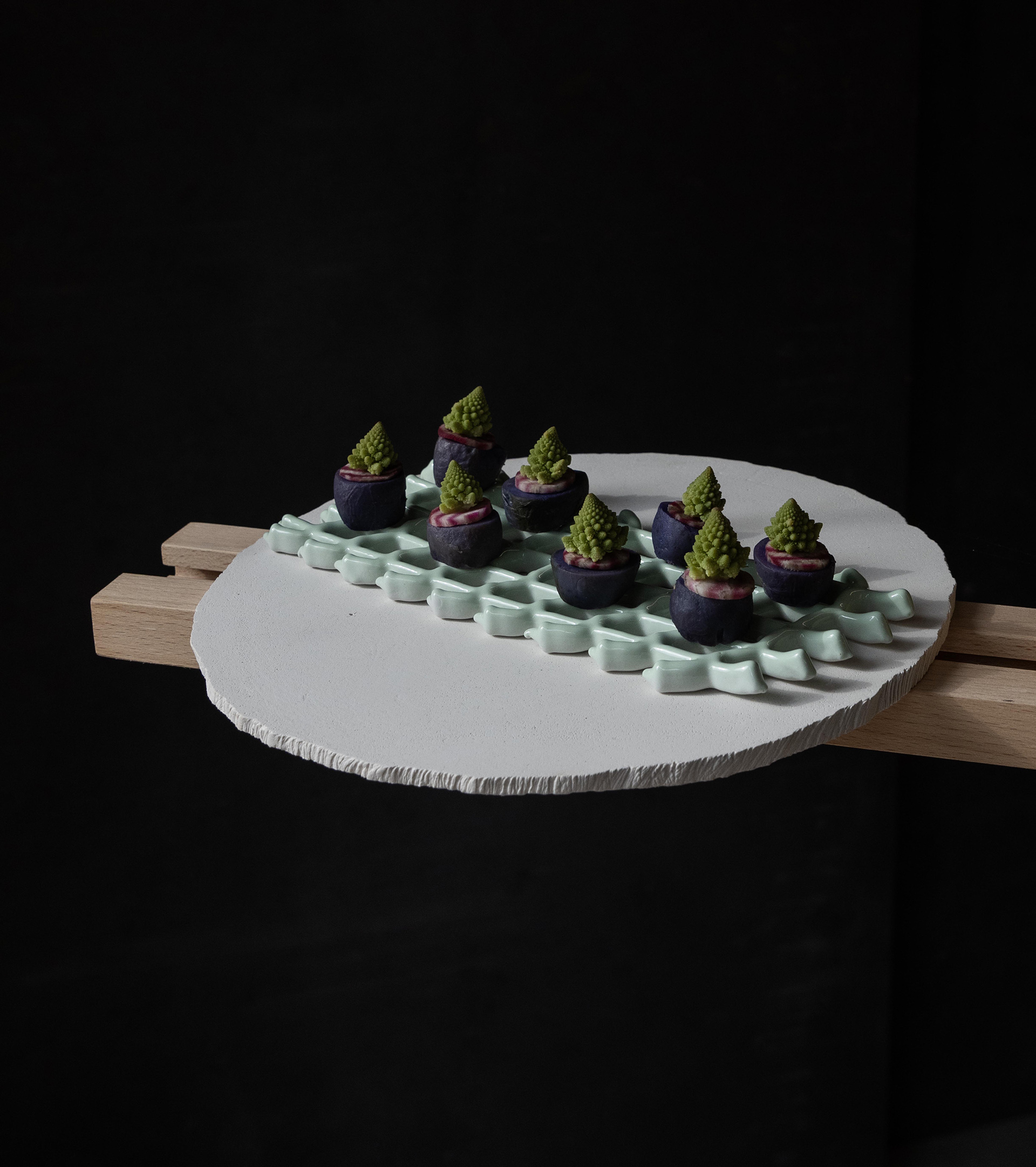 Serving tray