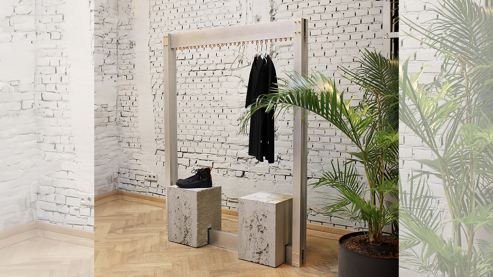 Base clothing rack