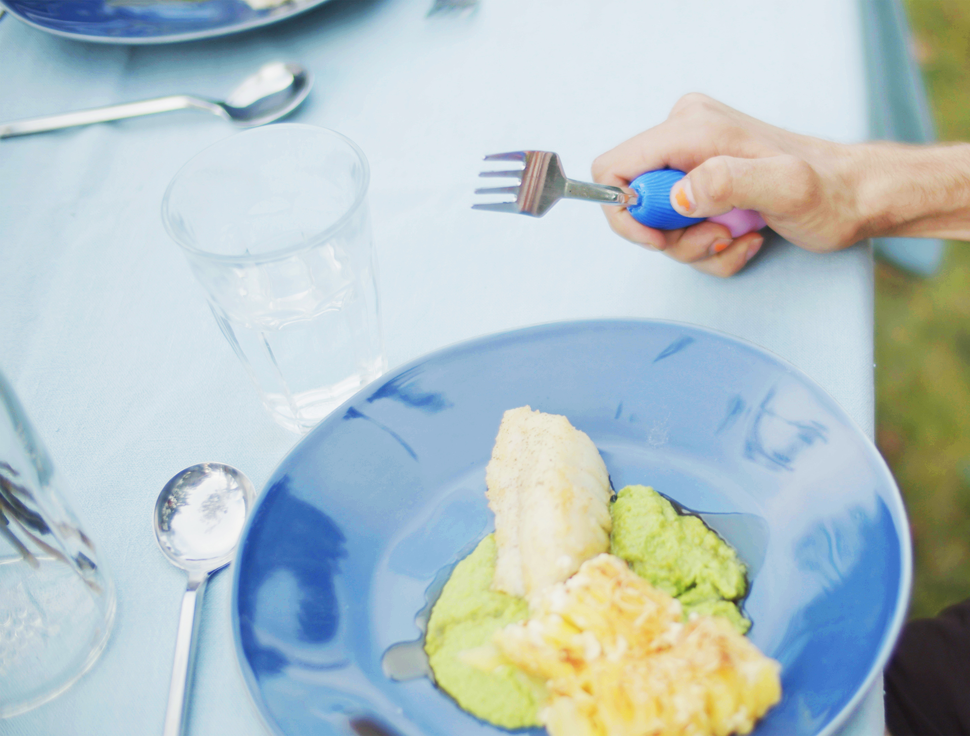 Cutlery and Stigma - Hendrik Lucka