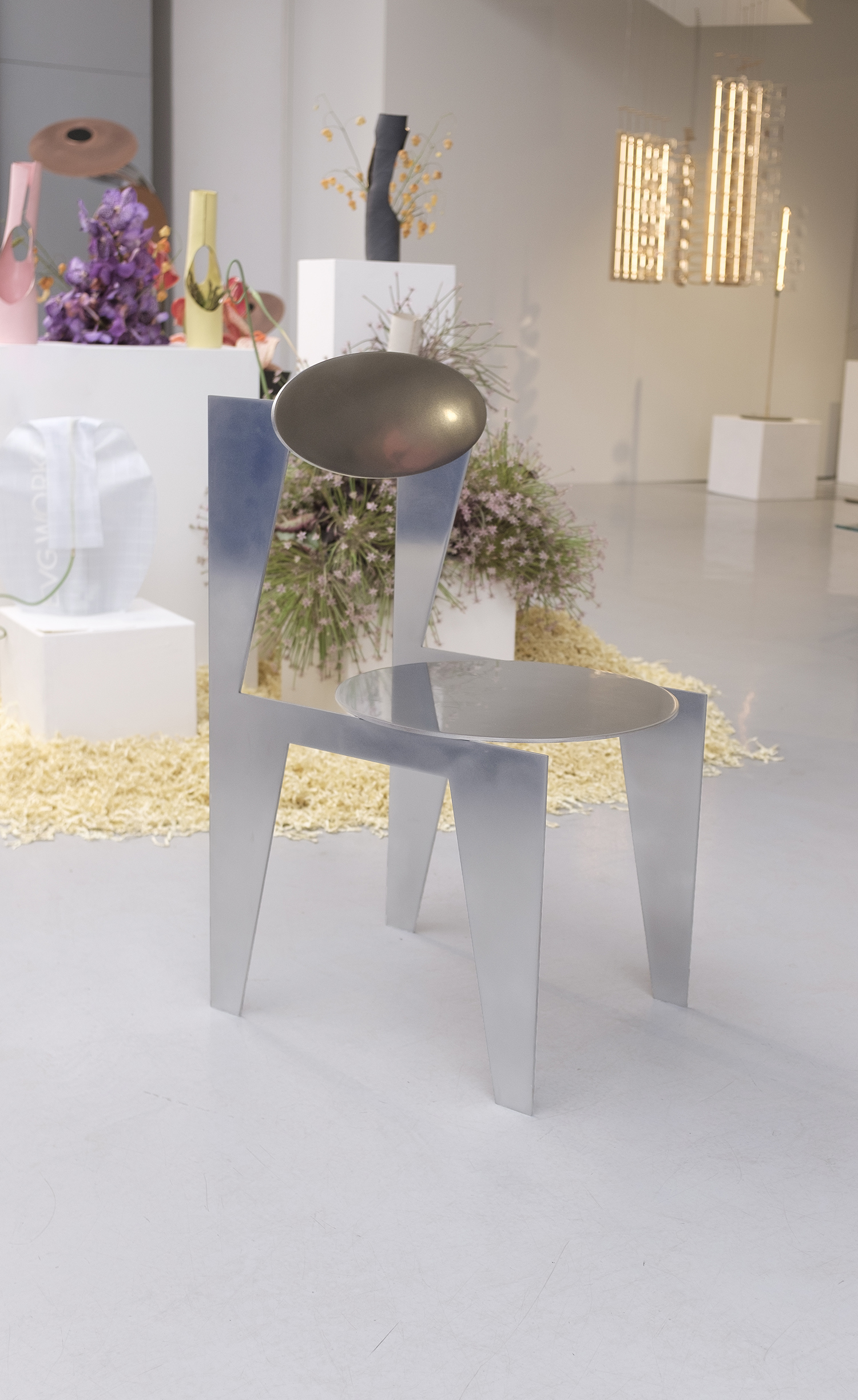 Simple chair