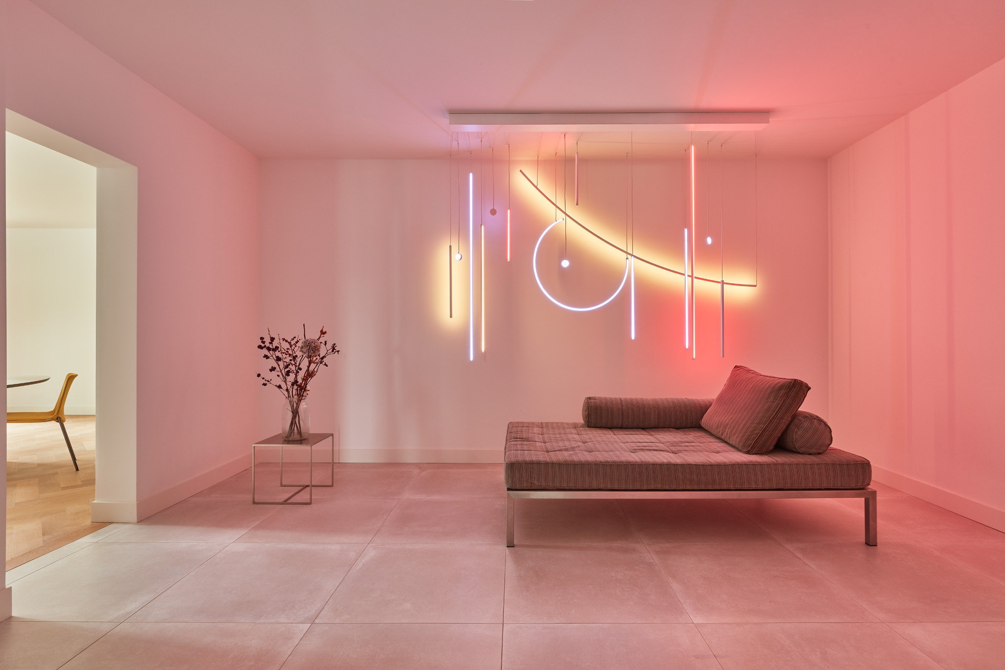 Contour installation