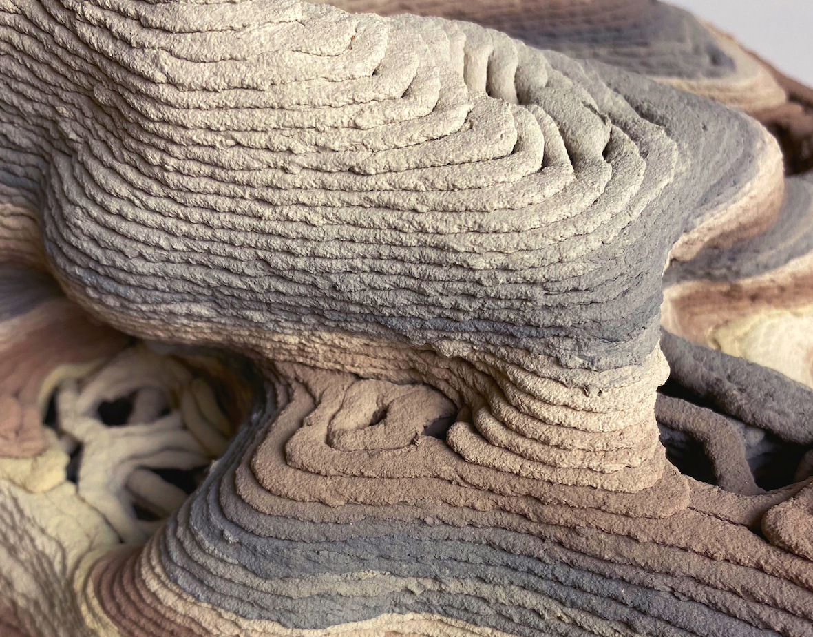 3D-printed layers of calcium-rich waste material