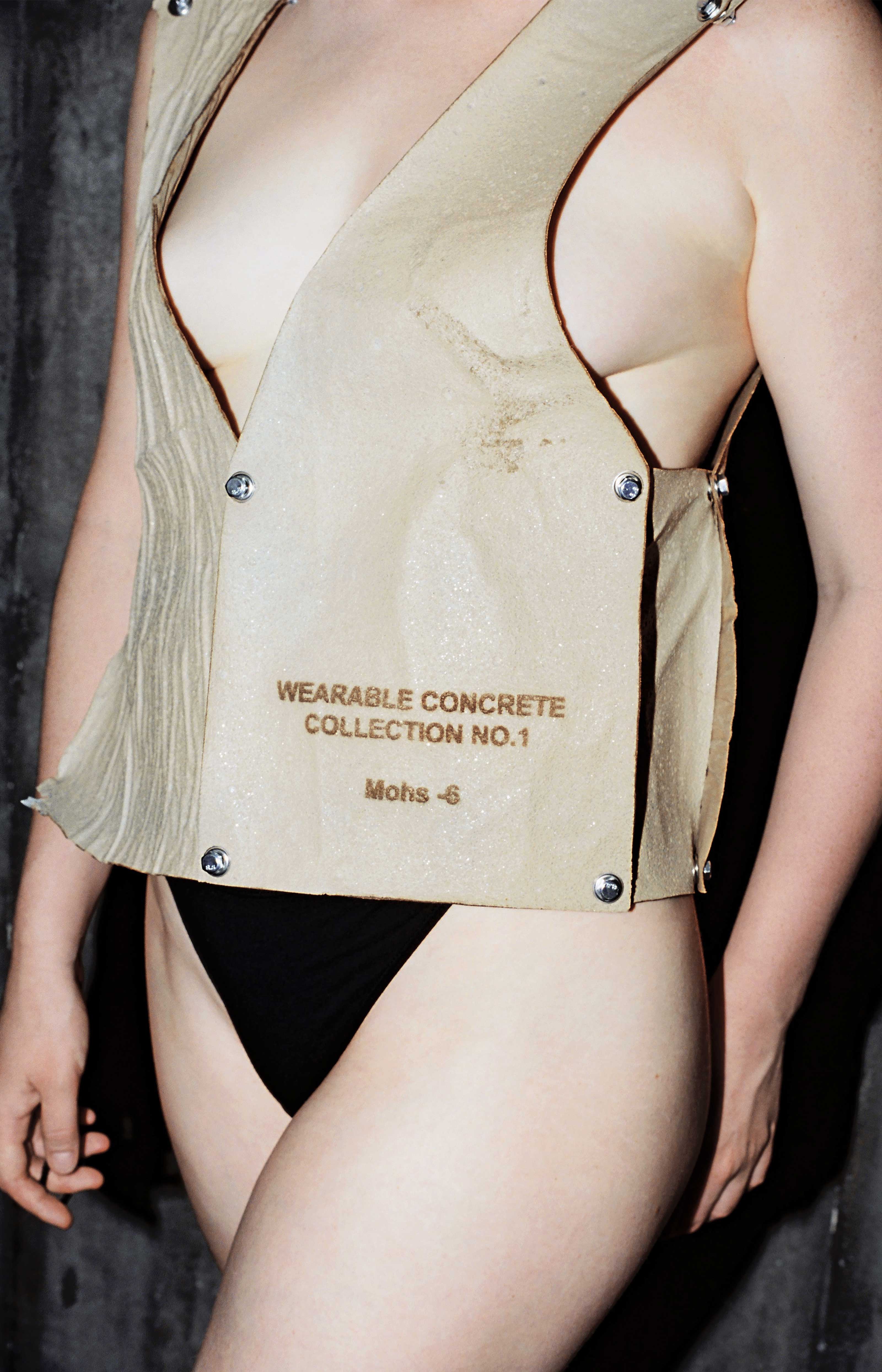 Wearable concrete - The gilet