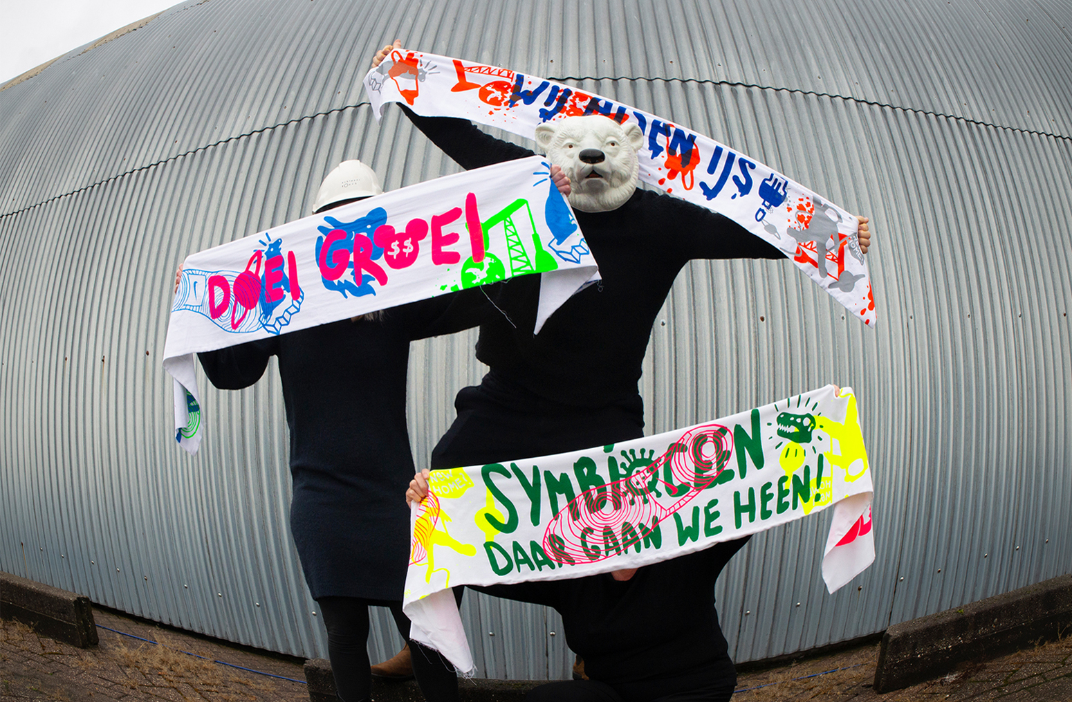 Warm Protest scarfs
