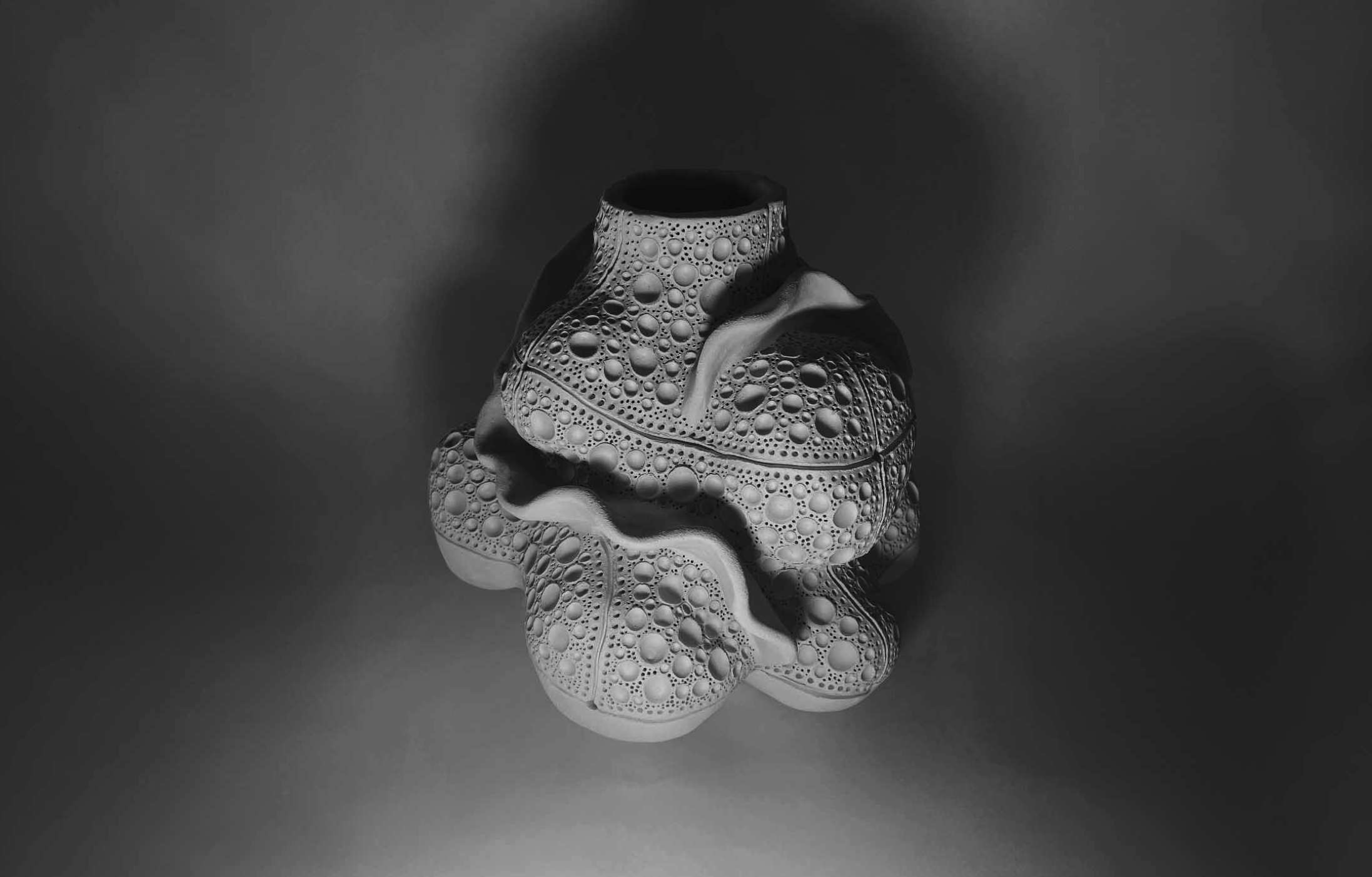 Vase sculpture