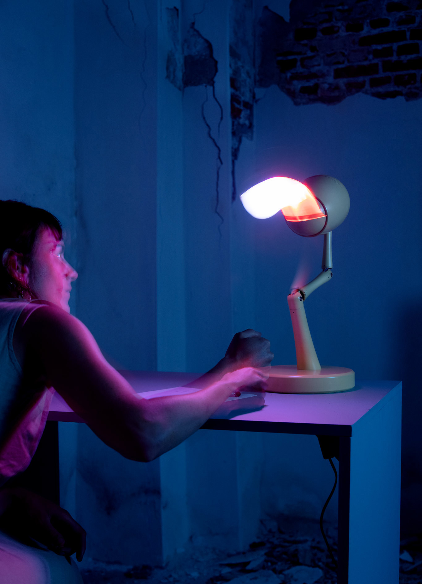 Dennis The Desklamp
