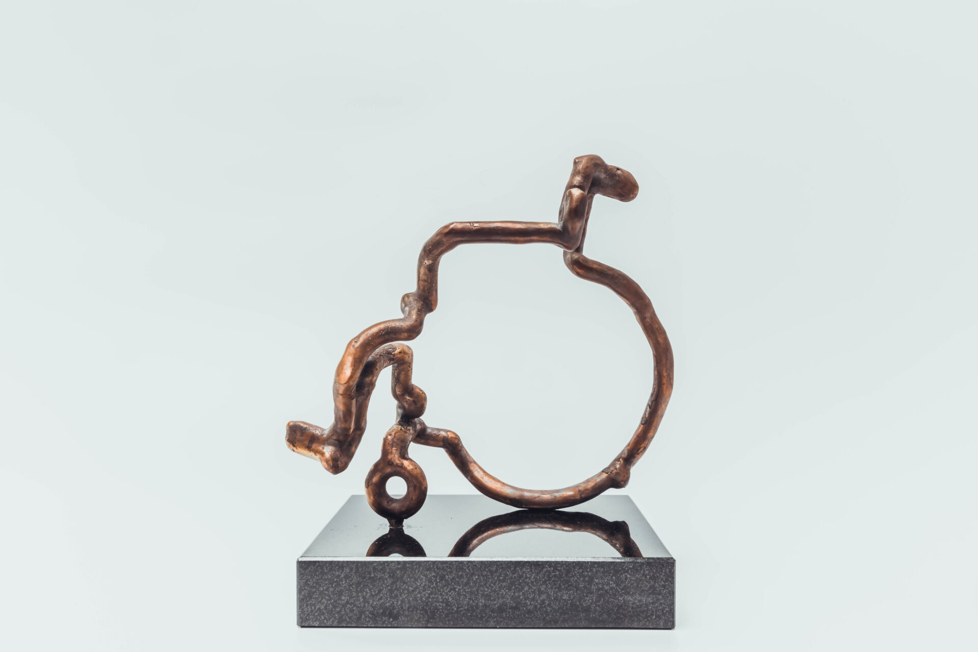 Brons schaalmodel - Rolstoel perspectief