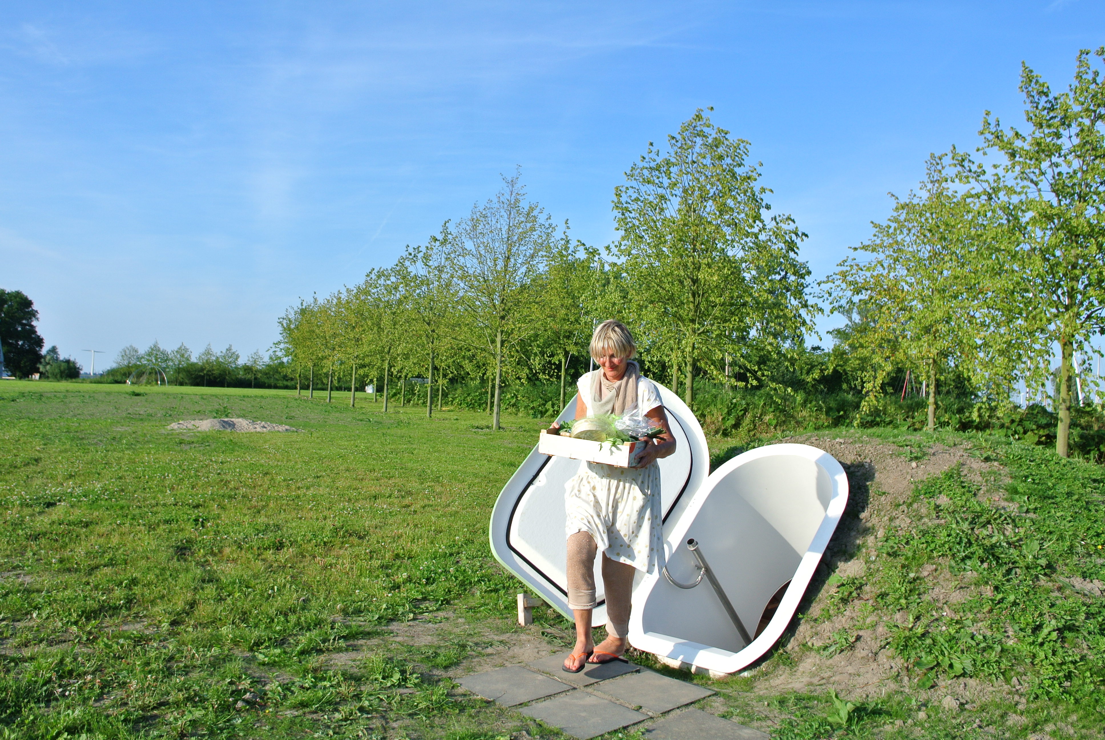 Groundfridge - Share Space, Save Energy