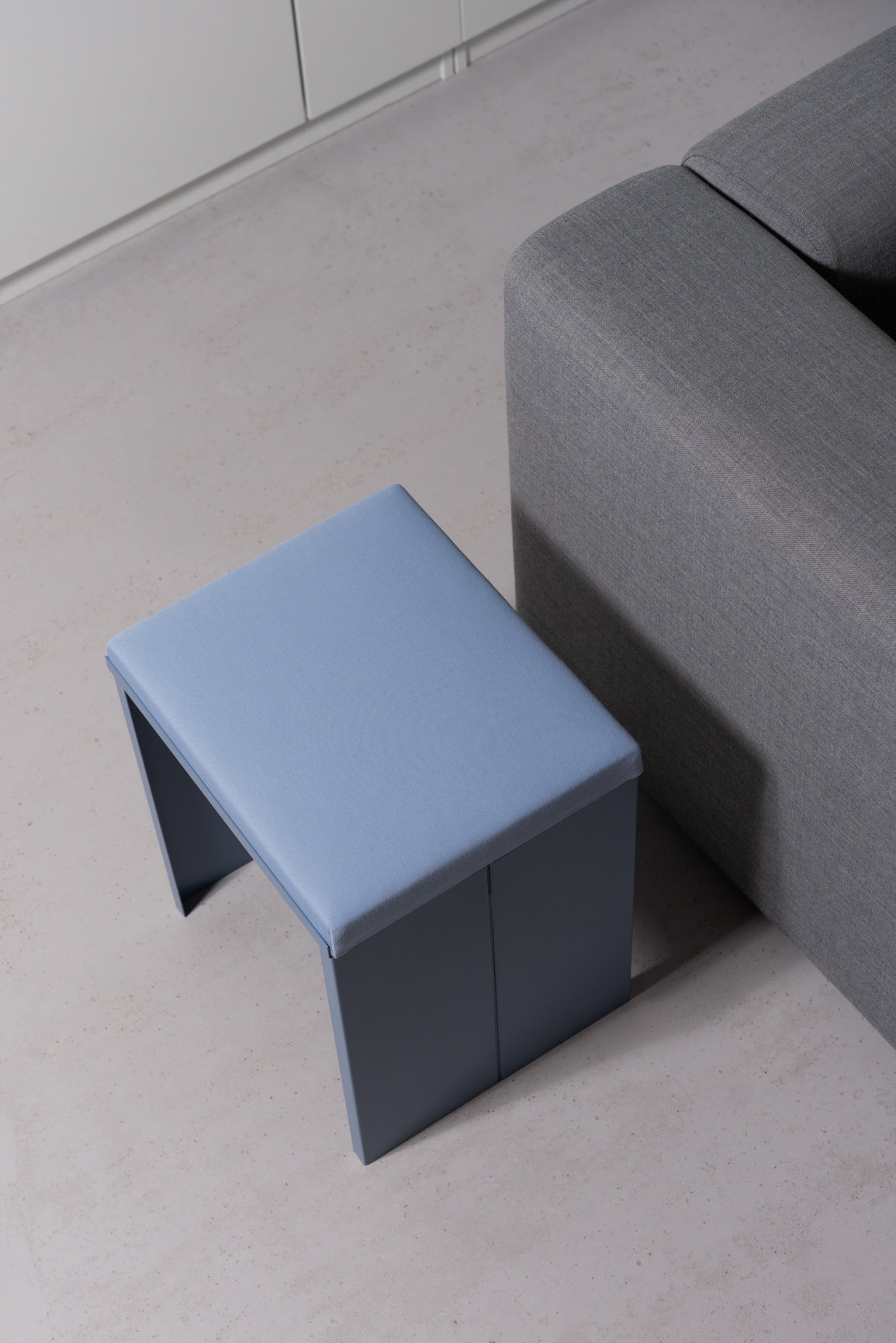‘U’ stool