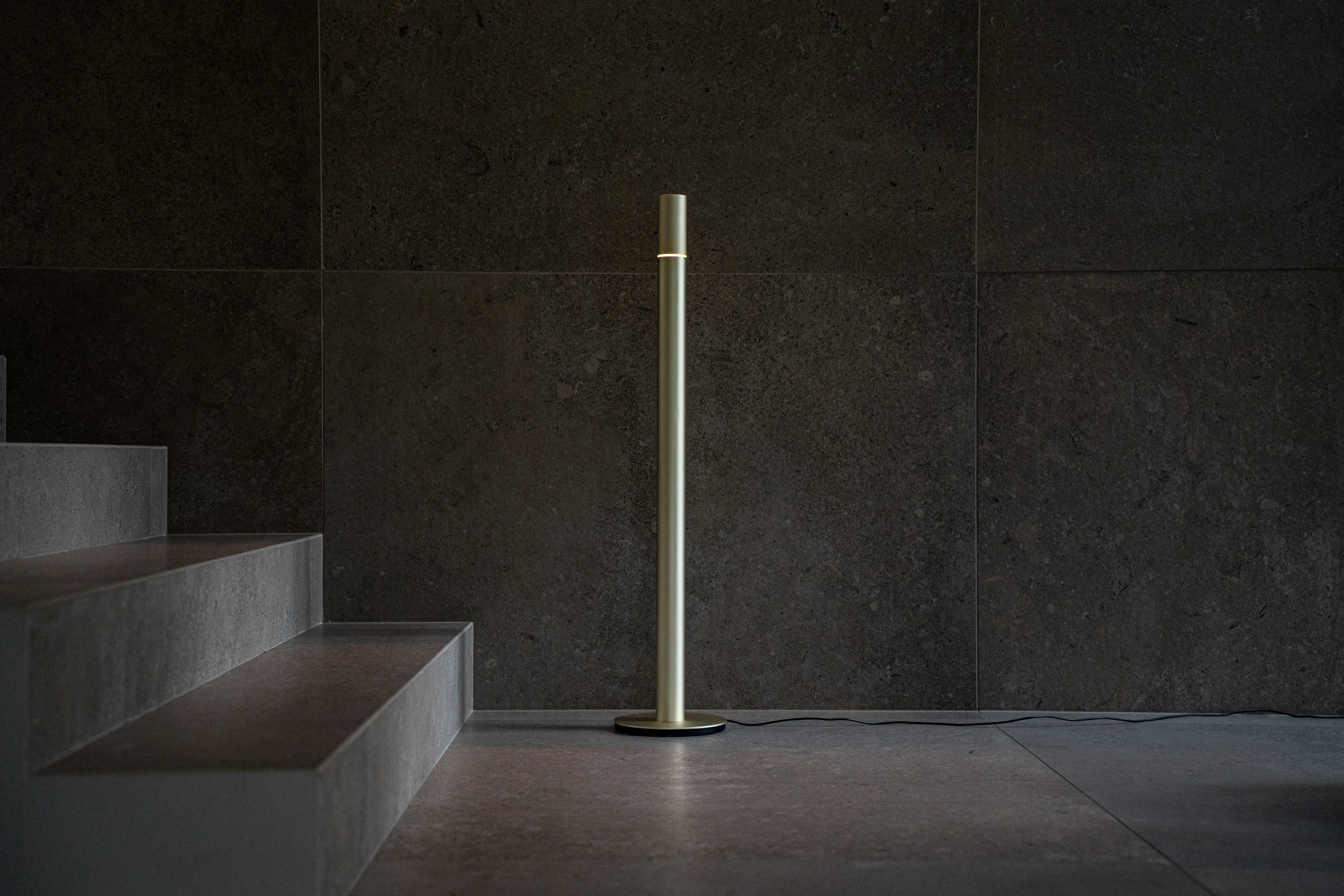 Slide light by Georgious in closed state