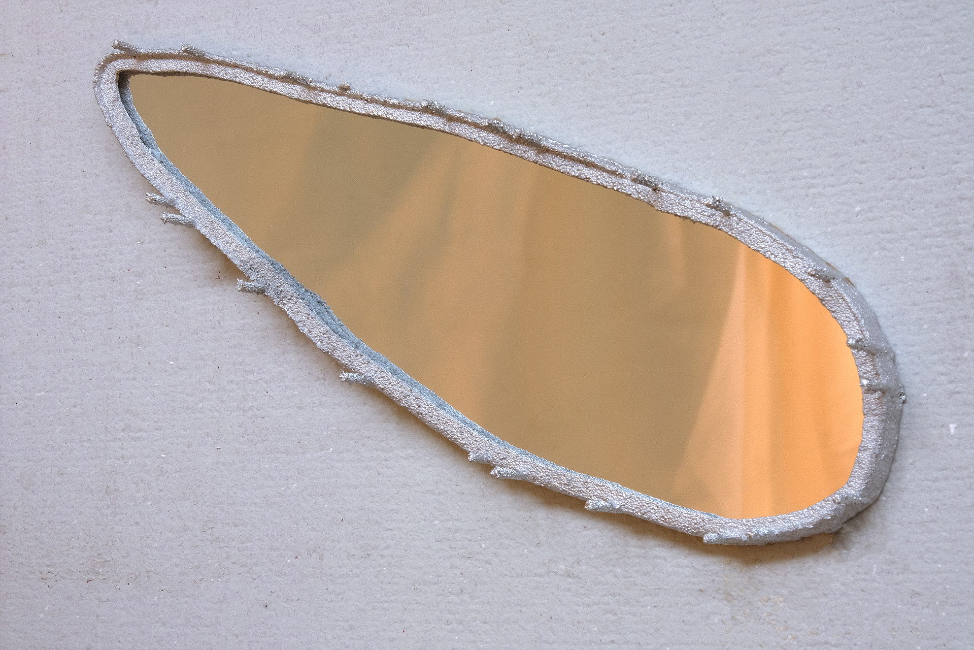 Castingland mirror