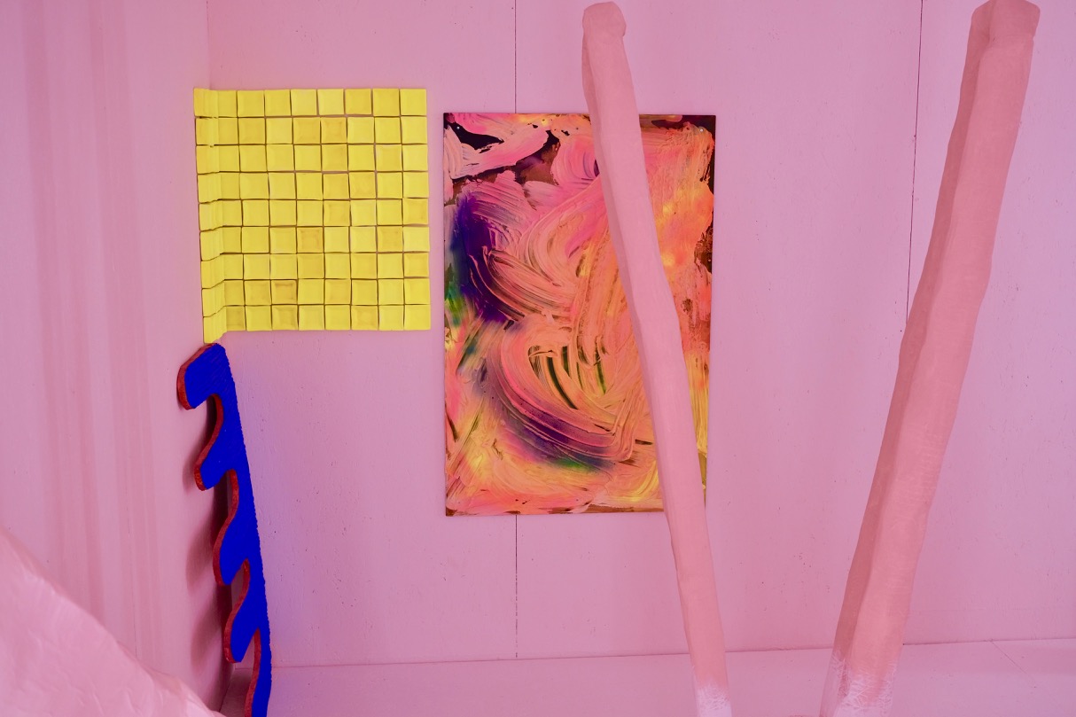 Room: Anne van den Berg