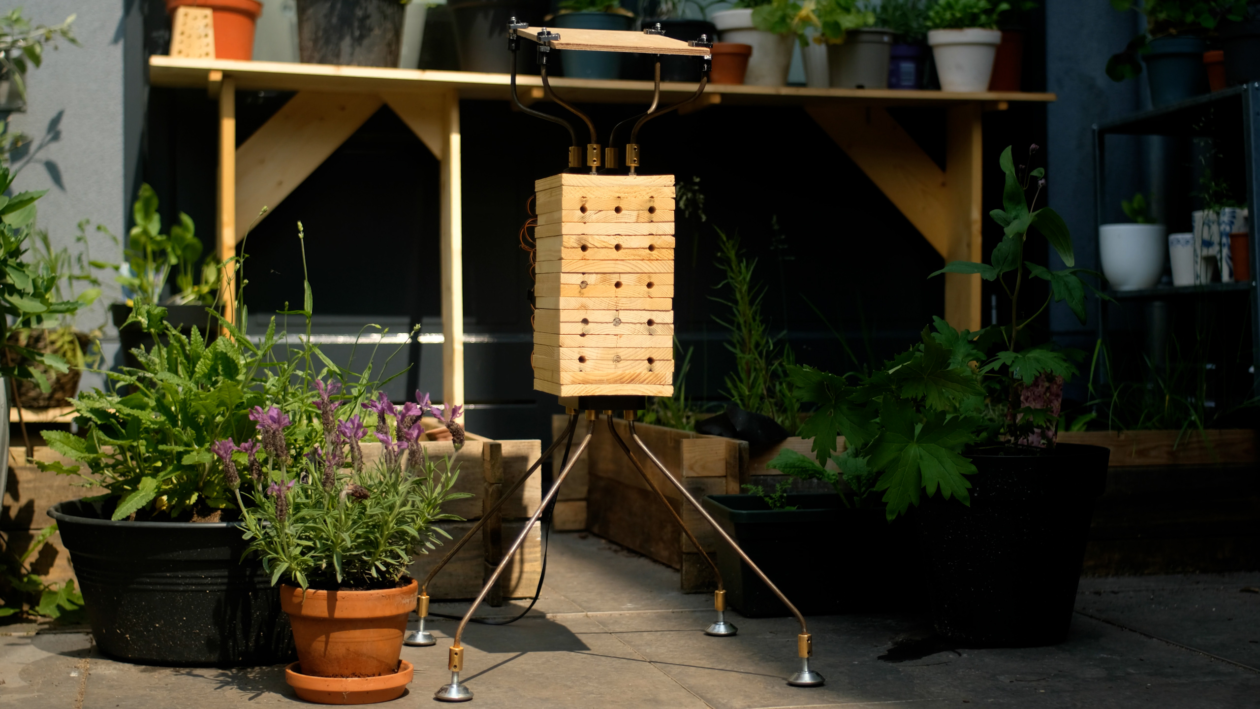 The bee house with sensors