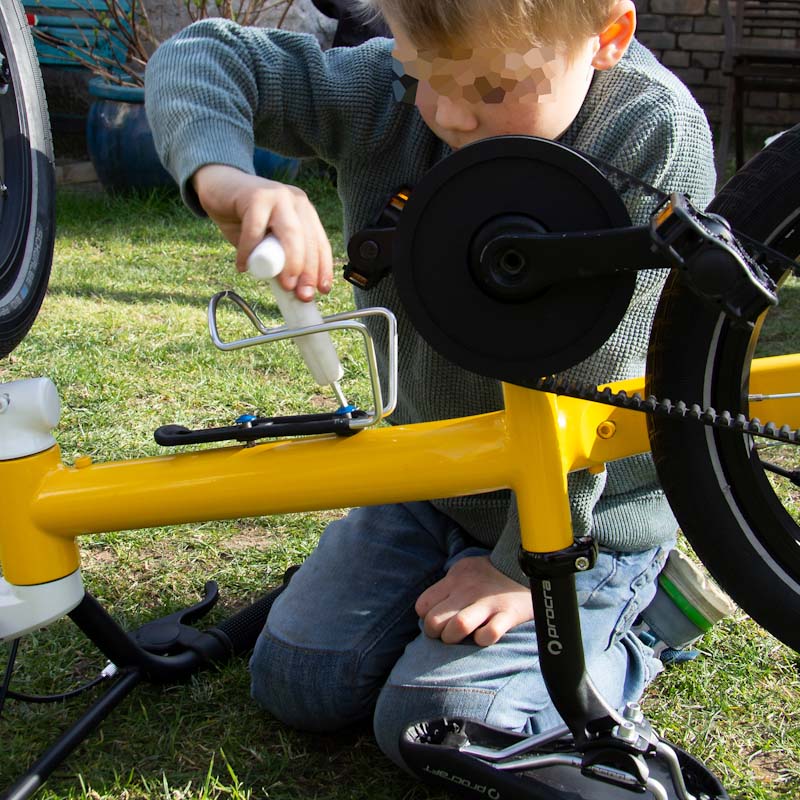 PELLE, a children's bicycle for little mechanics