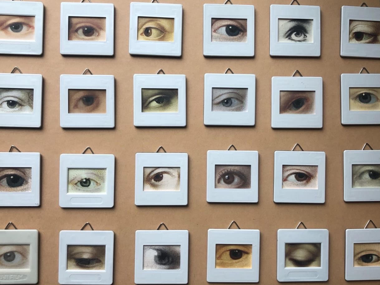 women's eyes