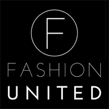 Featured in https://fashionunited.nl/nieuws/mode/een-sjaal-geverfd-met-lieve-bloemen-ontwerper-ilfa-siebenhaar-wil-bewustwording-rond-borstkanker/2020100146872
